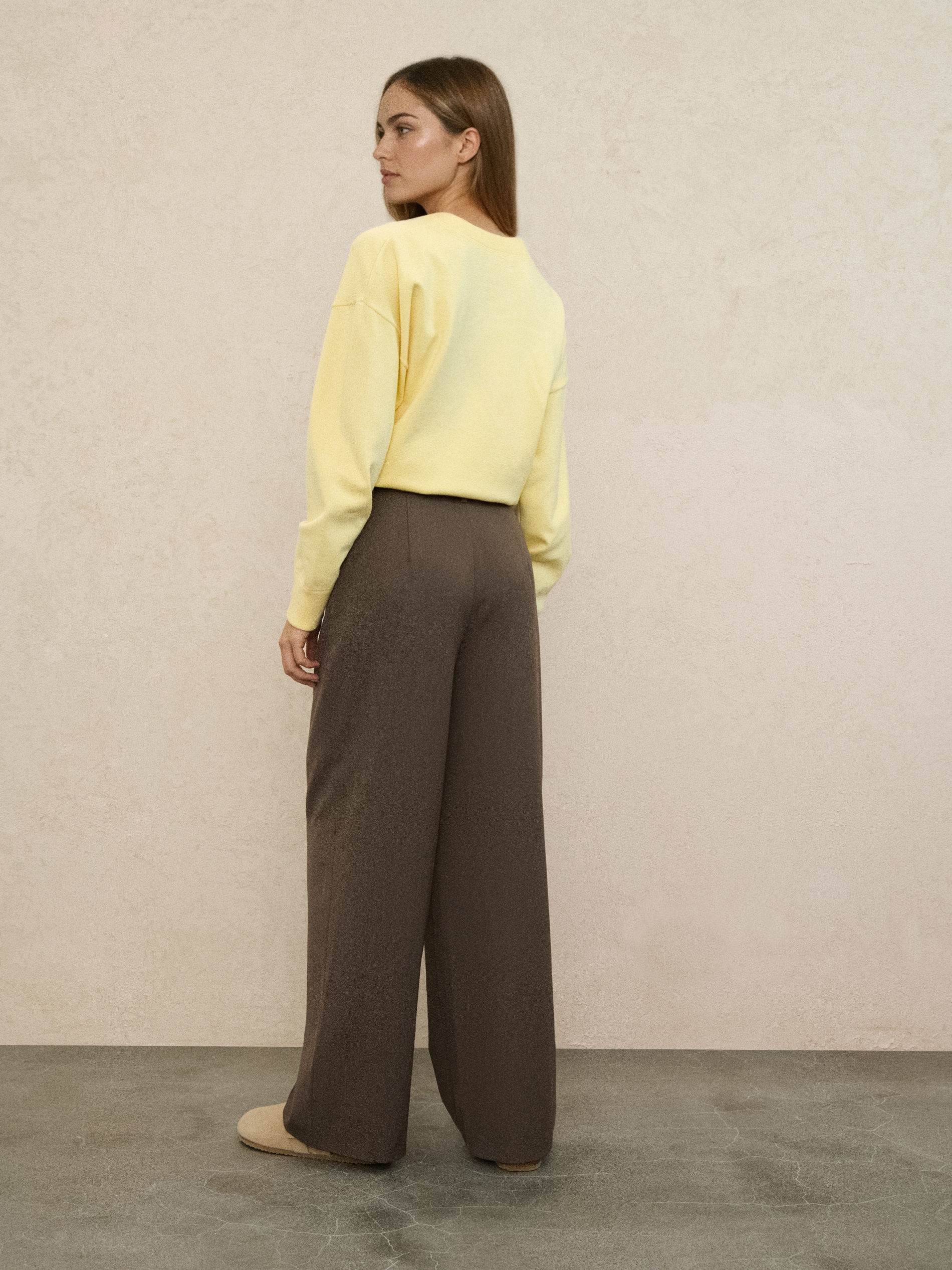 Spodnie wide leg z paskiem