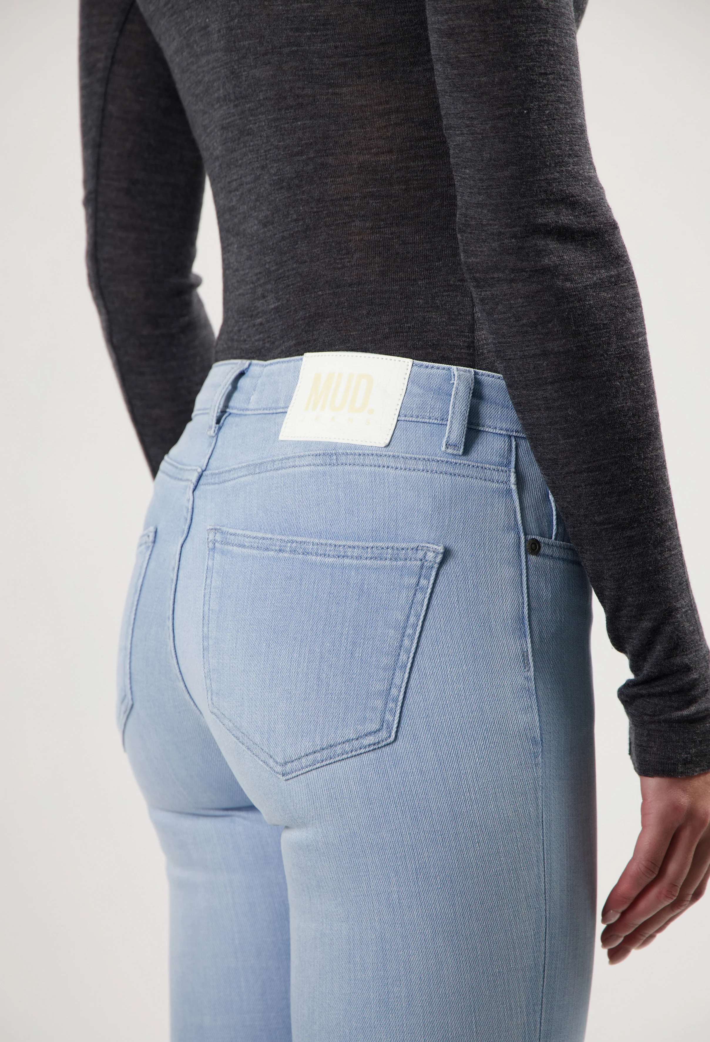Faye Low Slim - Sunny Stone