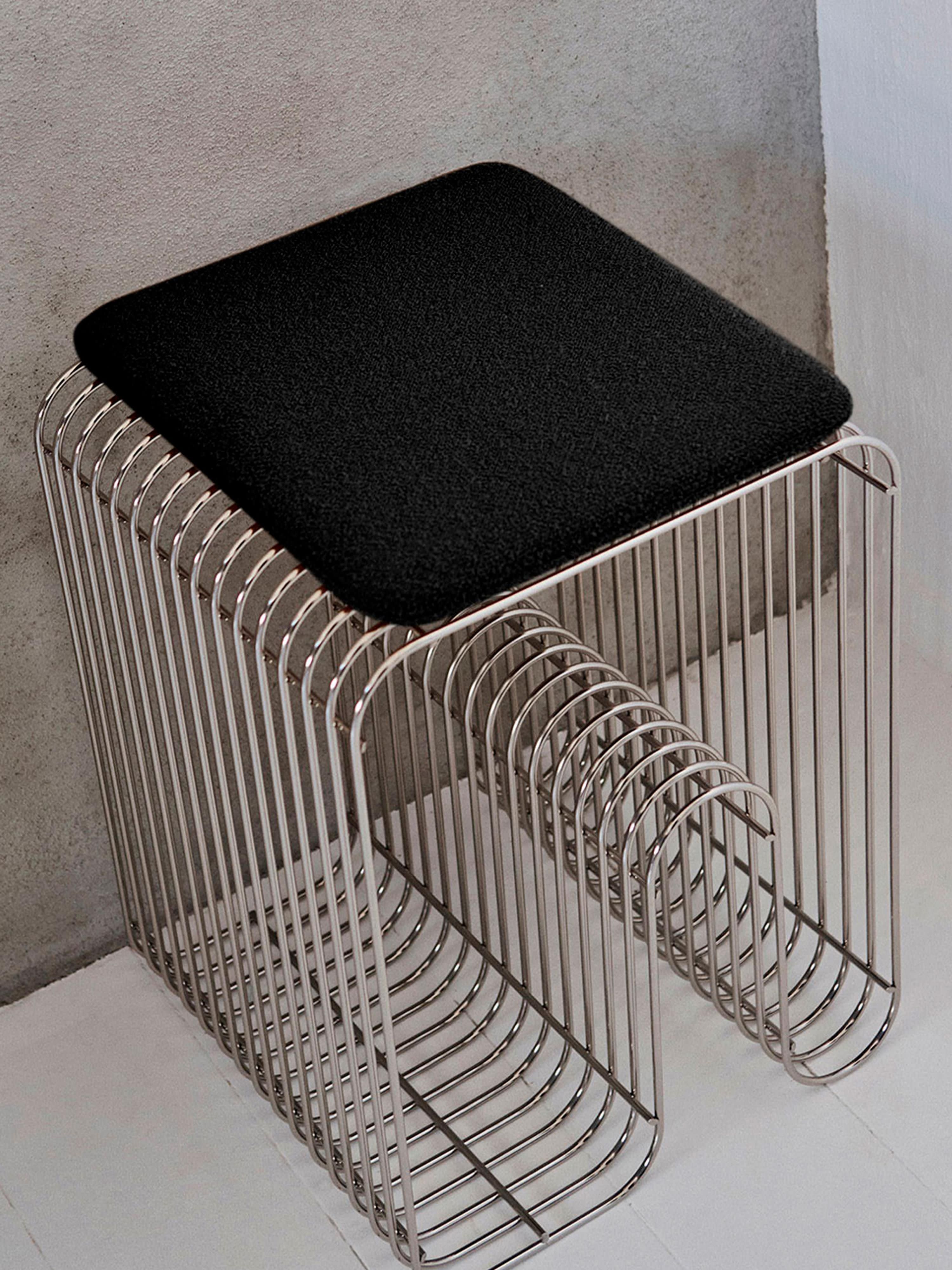 Bouclé-Sitzkissen Curva für Hocker
