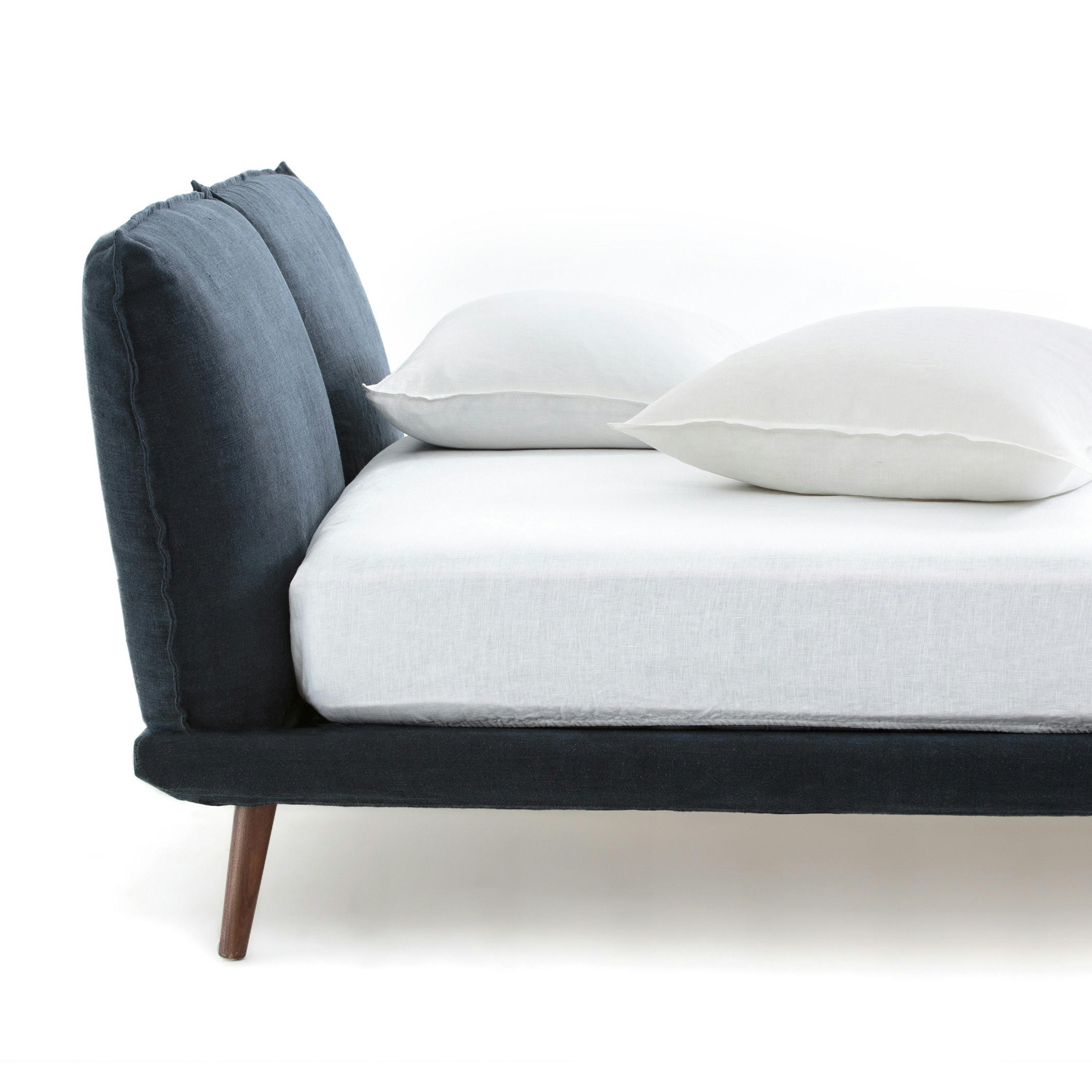 Lit Aurore lin stonewashed, design E. Gallina