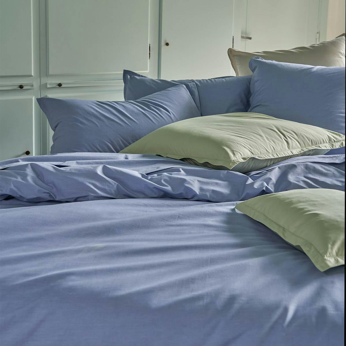 ALCOVE - Taie d'oreiller en percale de coton bleu 85 x 210 cm