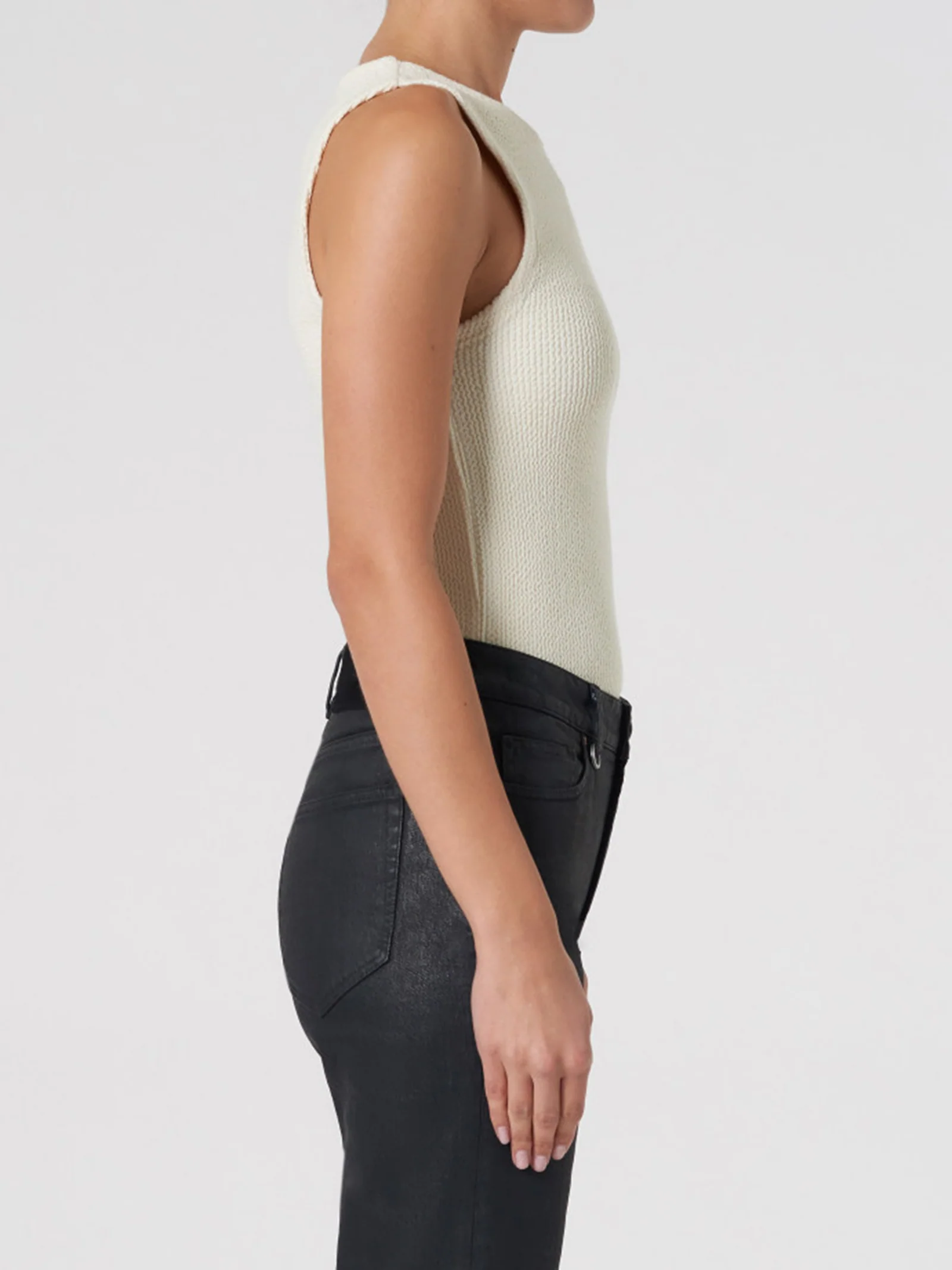 Vivi Singlet