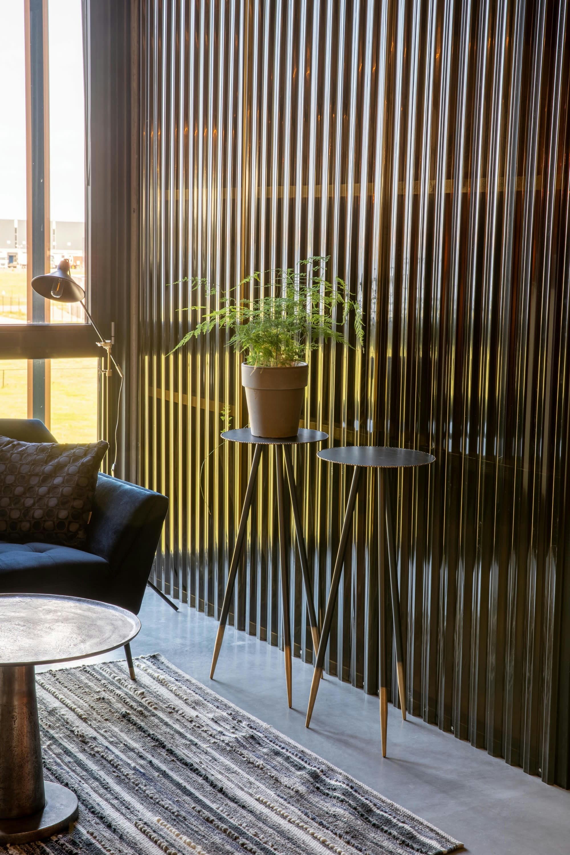 STALWART - Set de 2 tables d'appoint hautes en métal noir