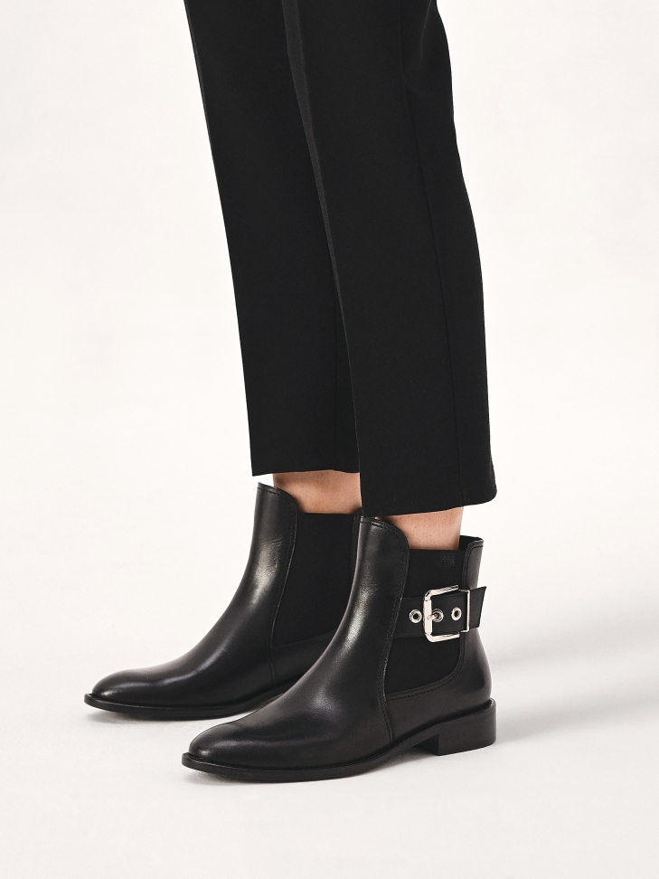 Leather Chelsea boots