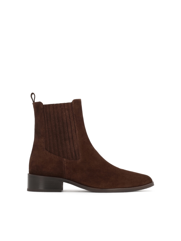 Brown suede leather Chelsea boots