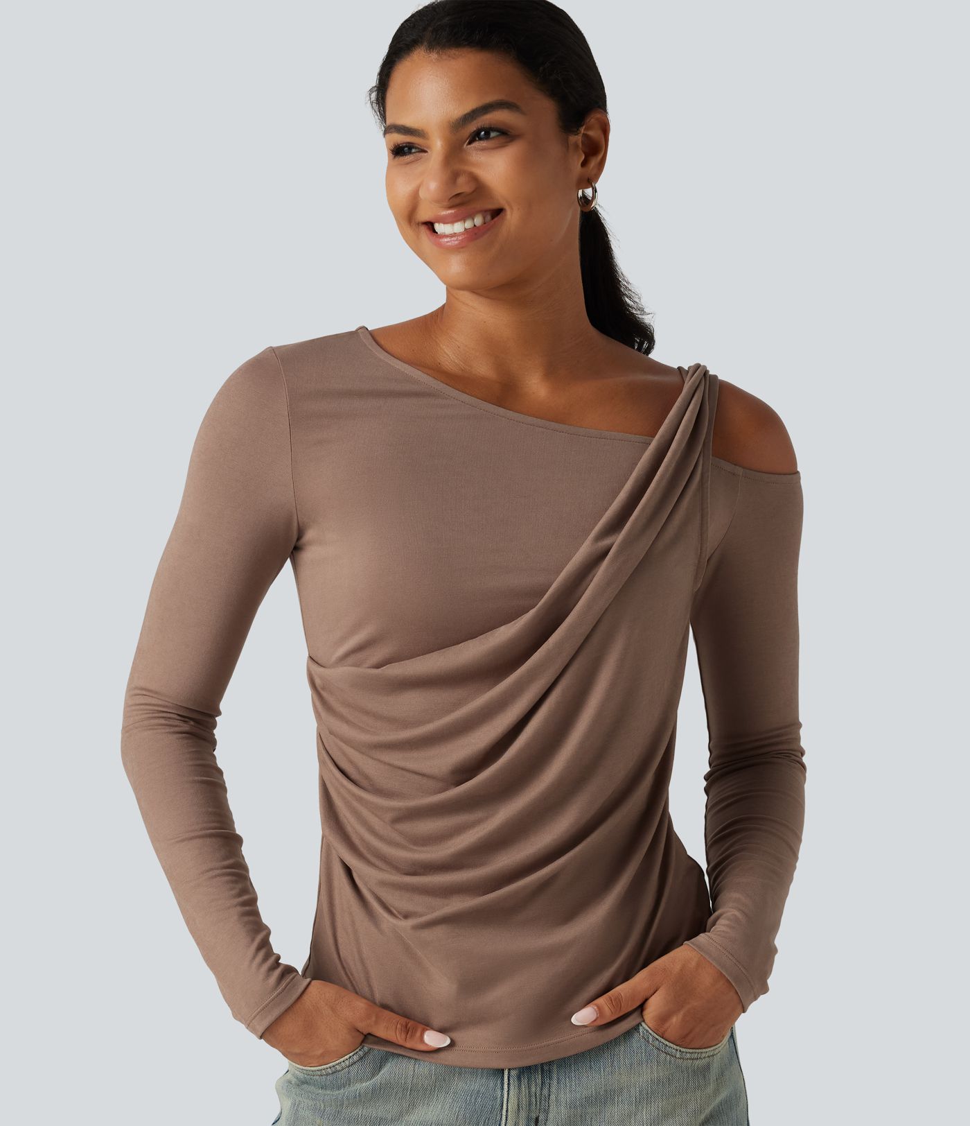T-shirt asymétrique une épaule à manches longues, fronces et dos asymétrique