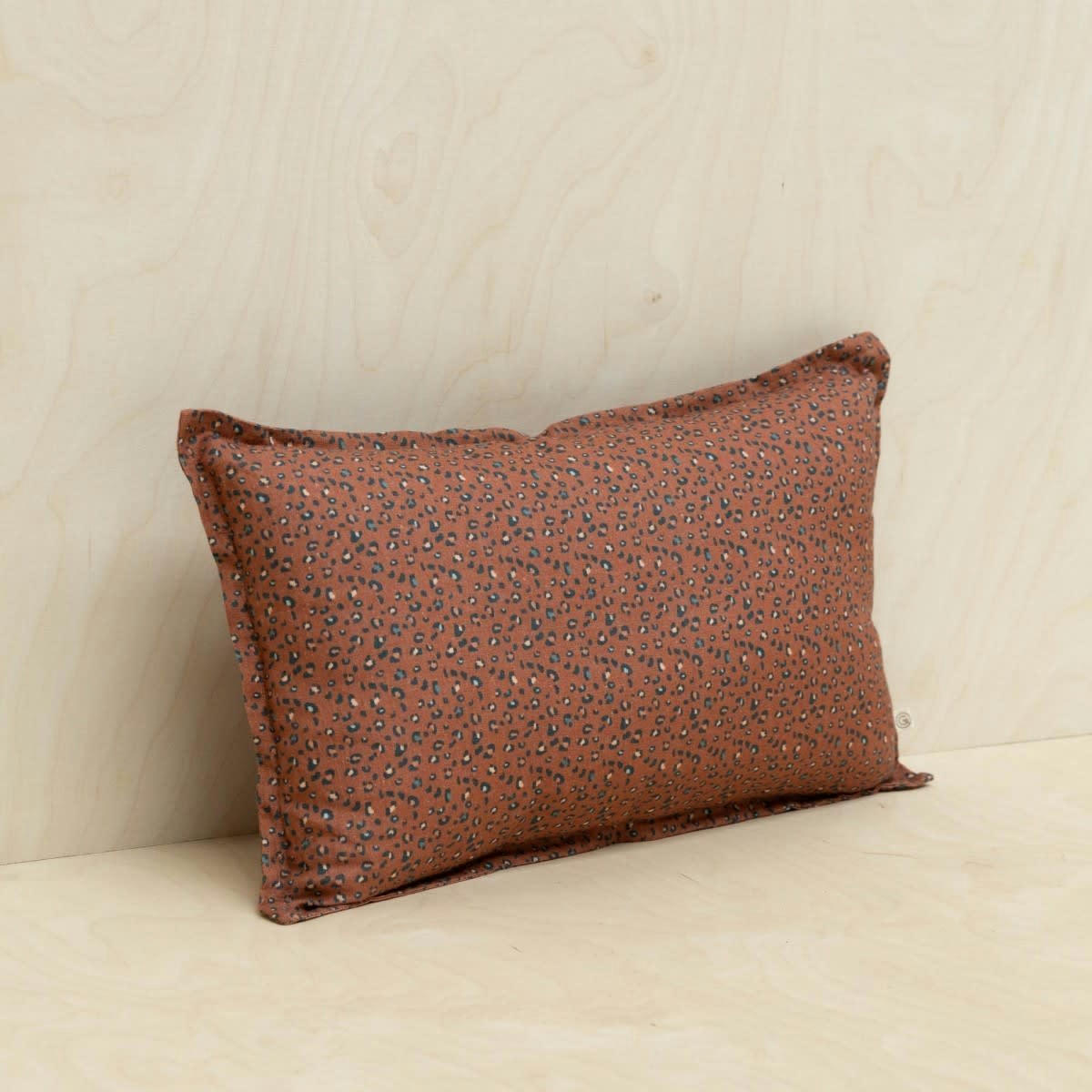 HÔTEL PARTICULIER - Coussin en lin lavé imprimé léopard rouge foncé 30x50
