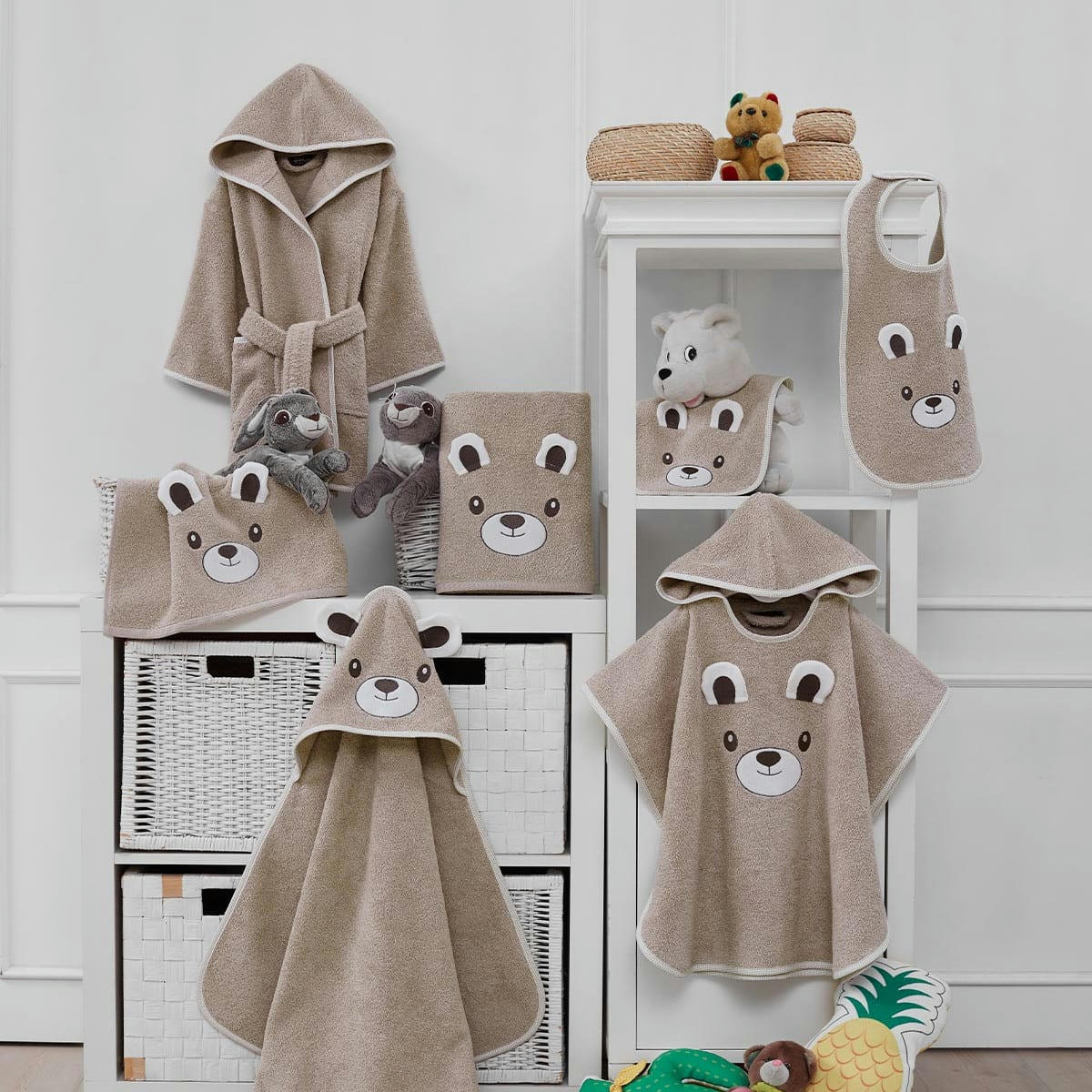 BOBBY L'OURS - Drap de bain enfant  sable 70x130 cm