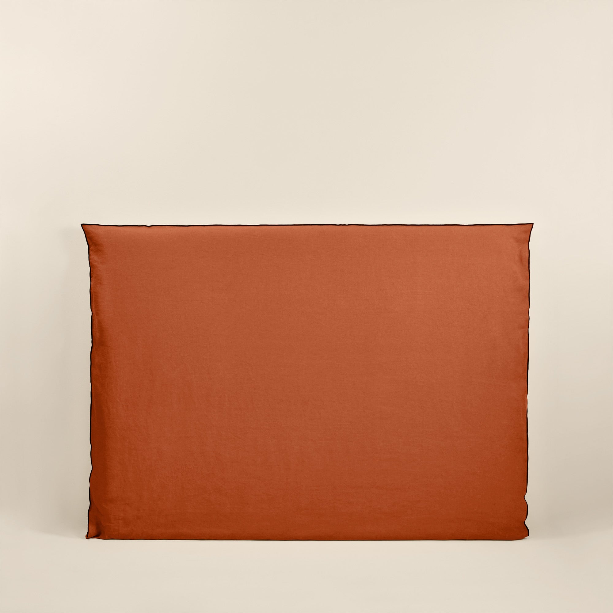 Madura Hoes voor hoofdbord Carlina terracotta en zwarte hommel 210x134 cm