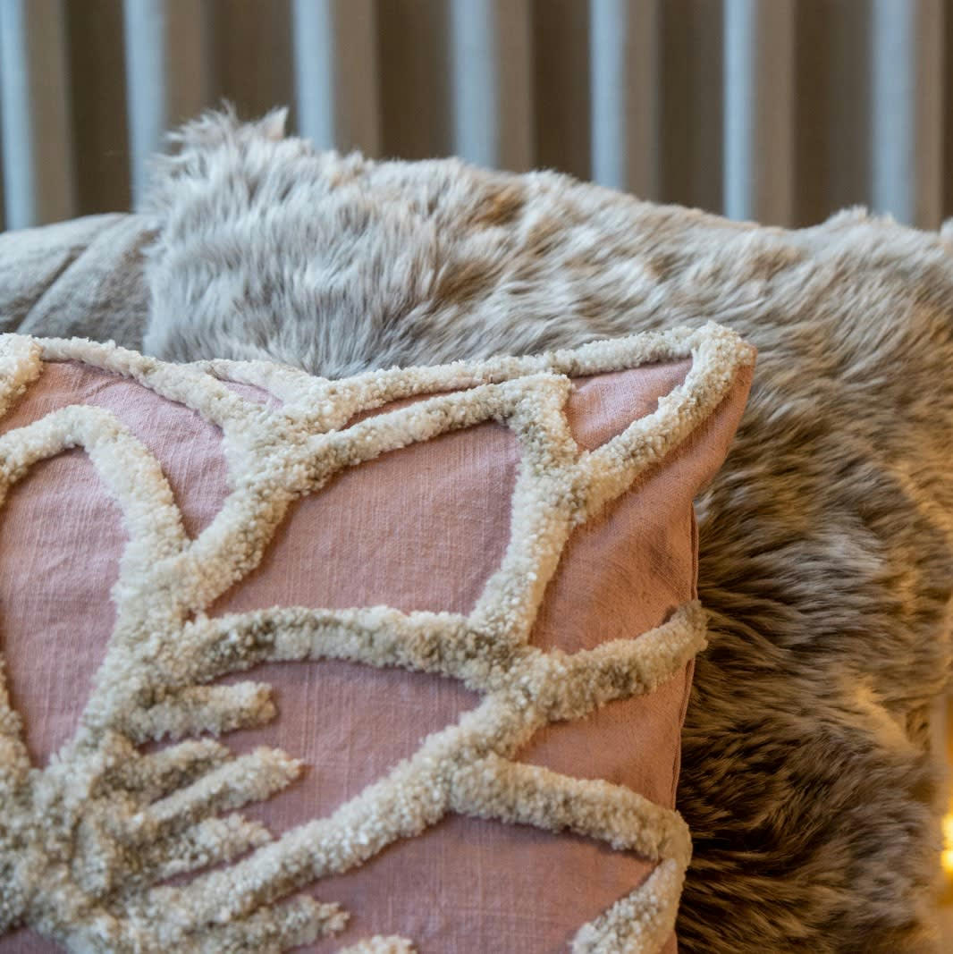 - Coussin - rose doux 45x45 cm avec motif fleuri