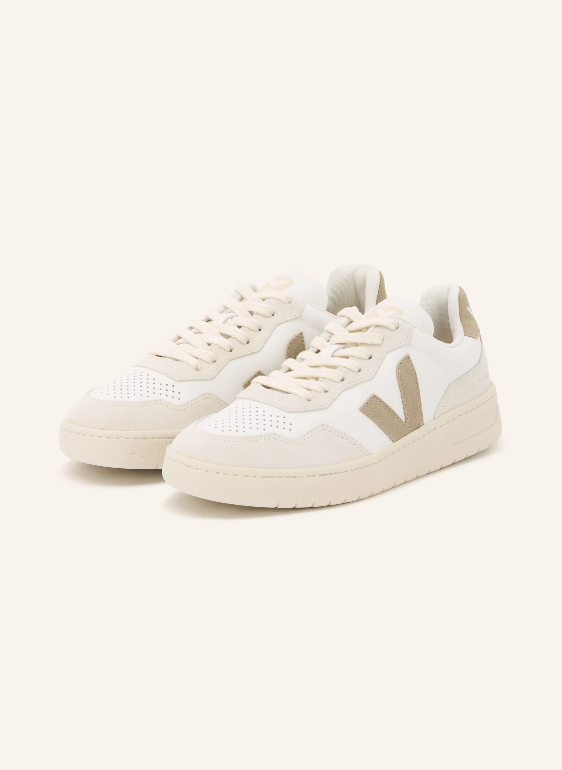 VEJA Sneaker V-90