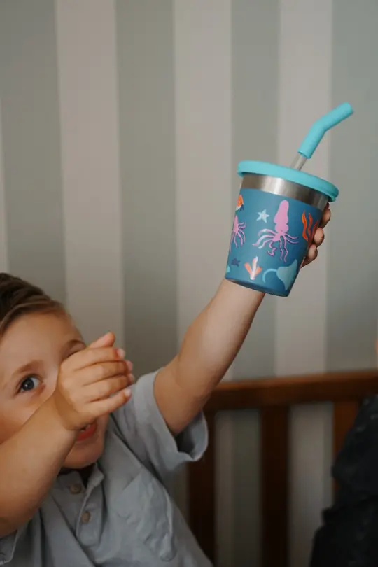 Trinkbecher Straw Cup