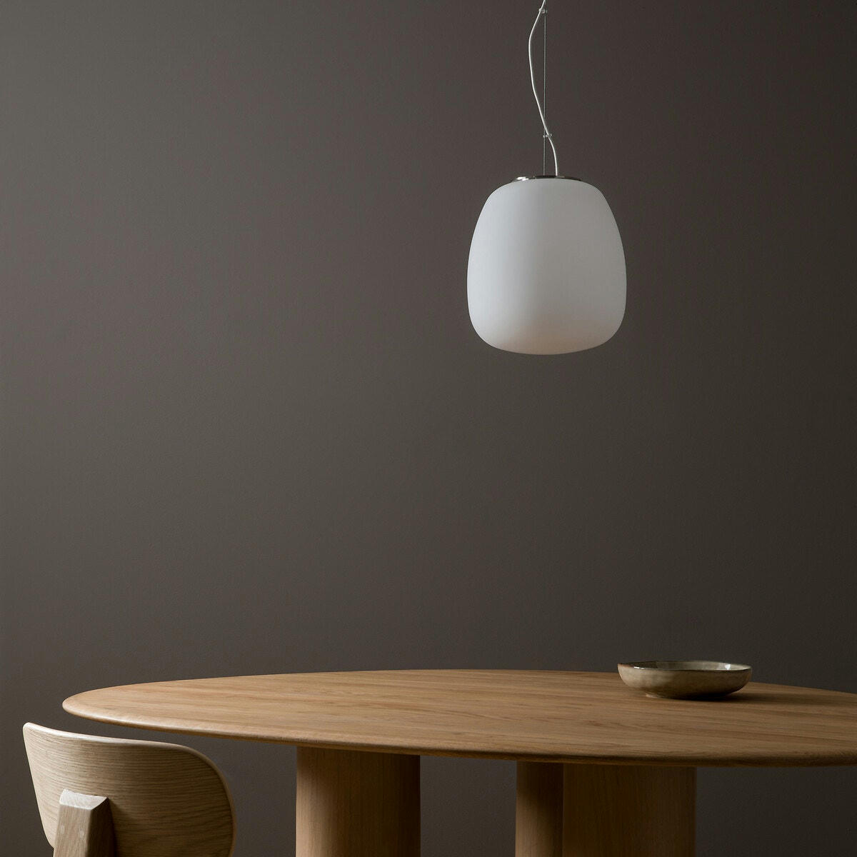 Suspension en verre givré, forme oblongue, Raeyes