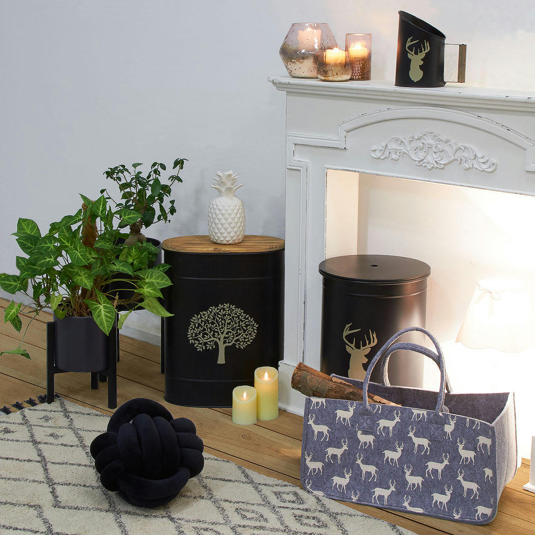 - Coffre à pellets en métal noir métal noir cerf