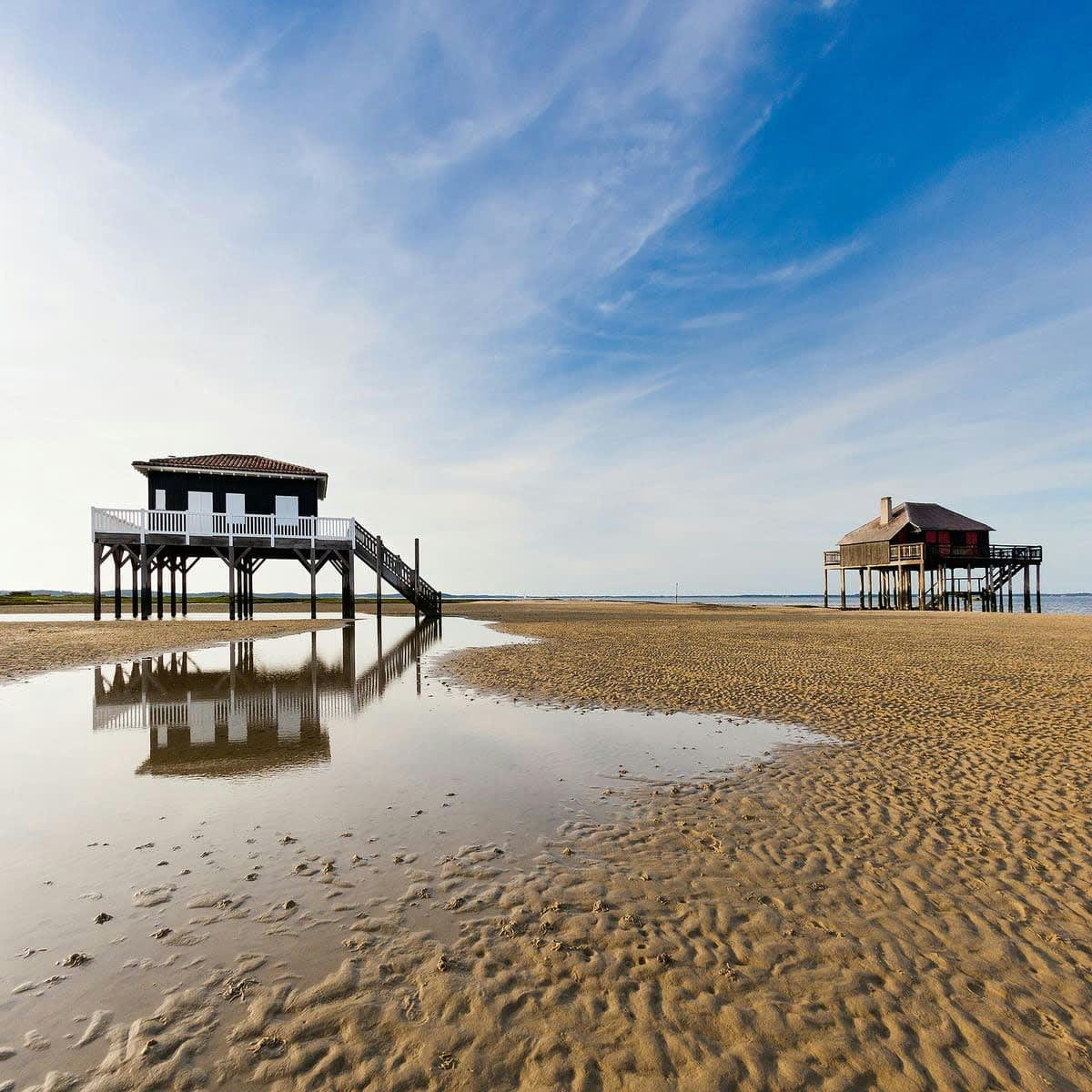 PLAGE - Tableau sur toile piloti marée basse 45x45 cm