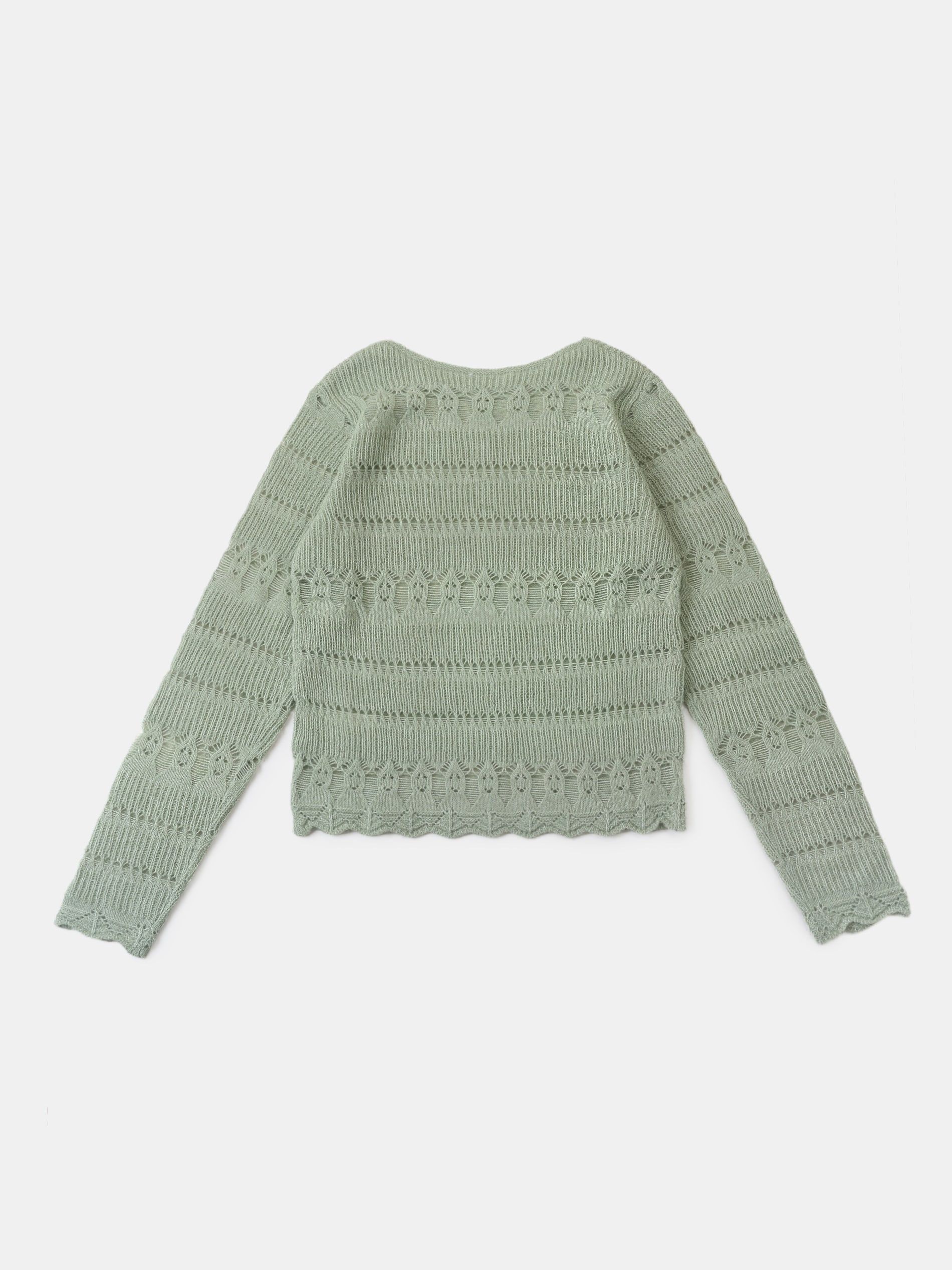 Ażurowy sweter z ozdobnym wzorem