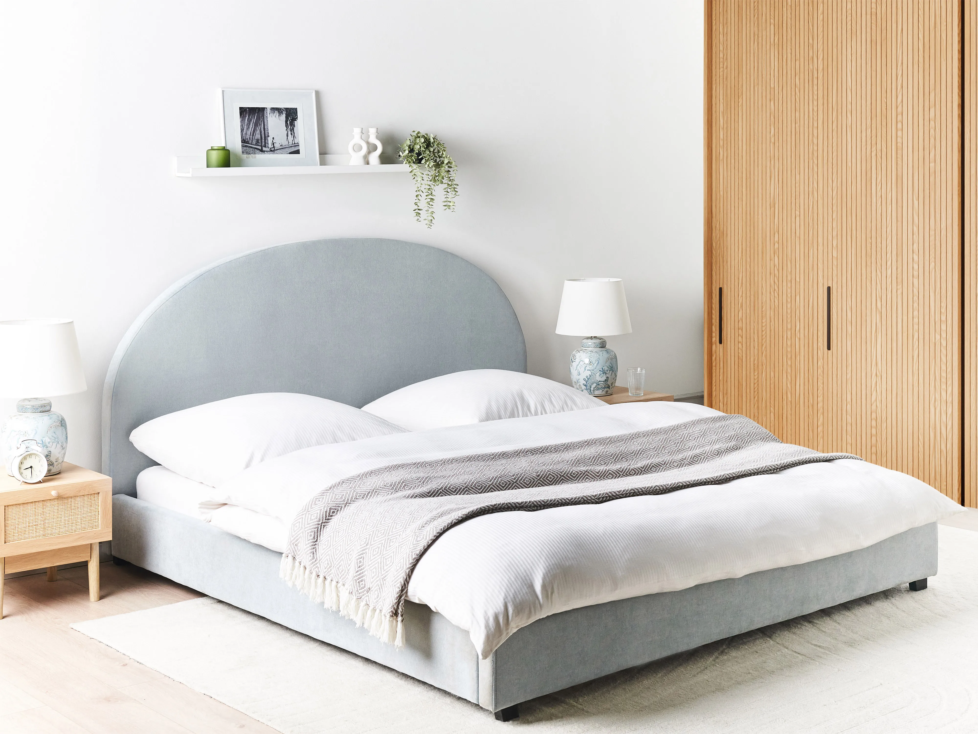 Bed Chenille VAUCLUSE 180 x 200 cm (EU Super King) Light Blue