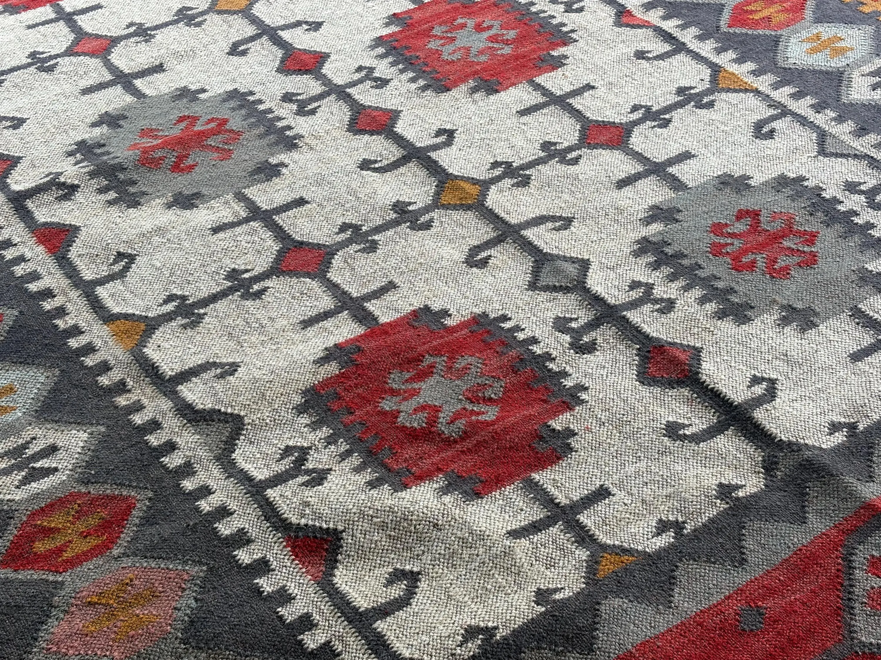 Indian Handmade Wool Jute Rug, Area Rug, Handwoven Boho Rug, Eco Friendly Floor Carpet, Living Room Rug, Artisan Rug Kilim Rug 10x12