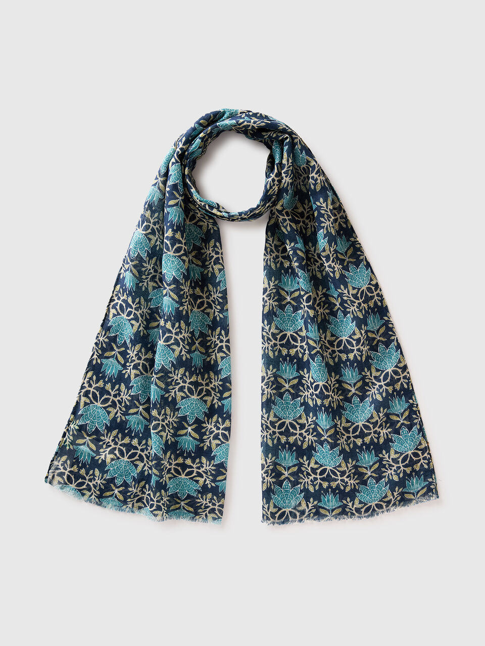 Patterned linen blend scarf