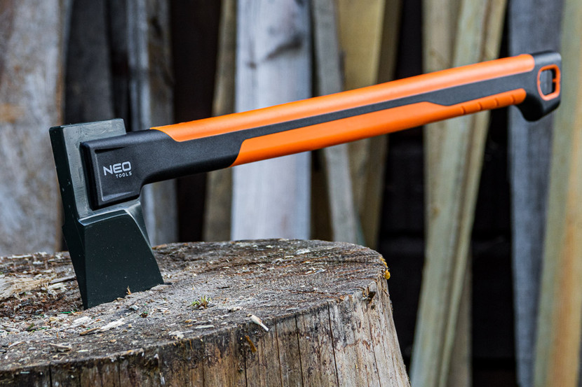 Siekiera 1200g, obuch 850g trzonek włókno 23.5" NEO 27-032