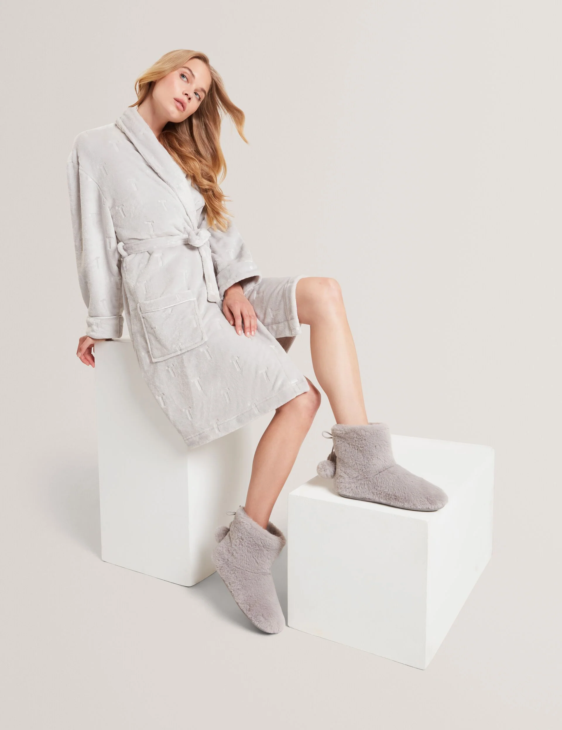 HAMONDA | LIGHT GREY