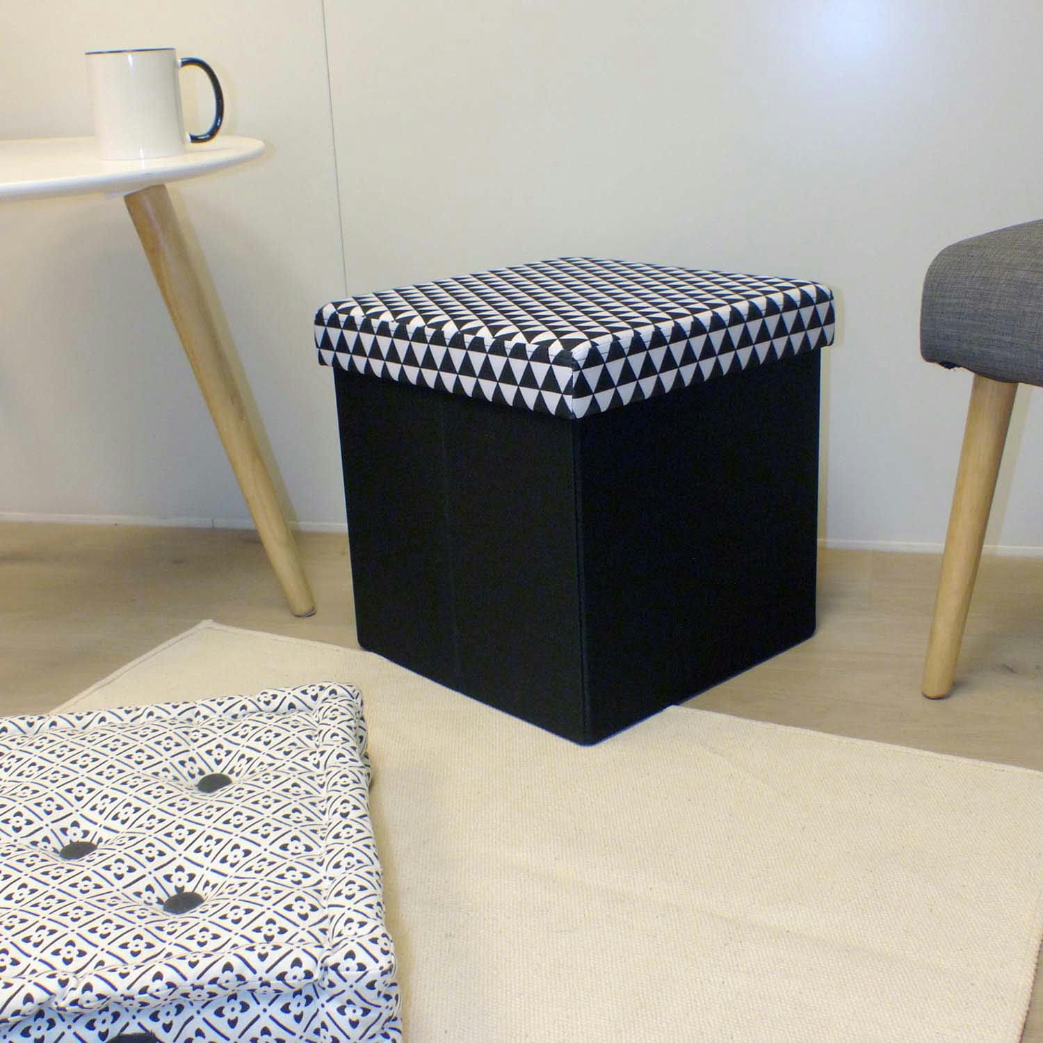 - Pouf coffre carré pliable scandinave noir