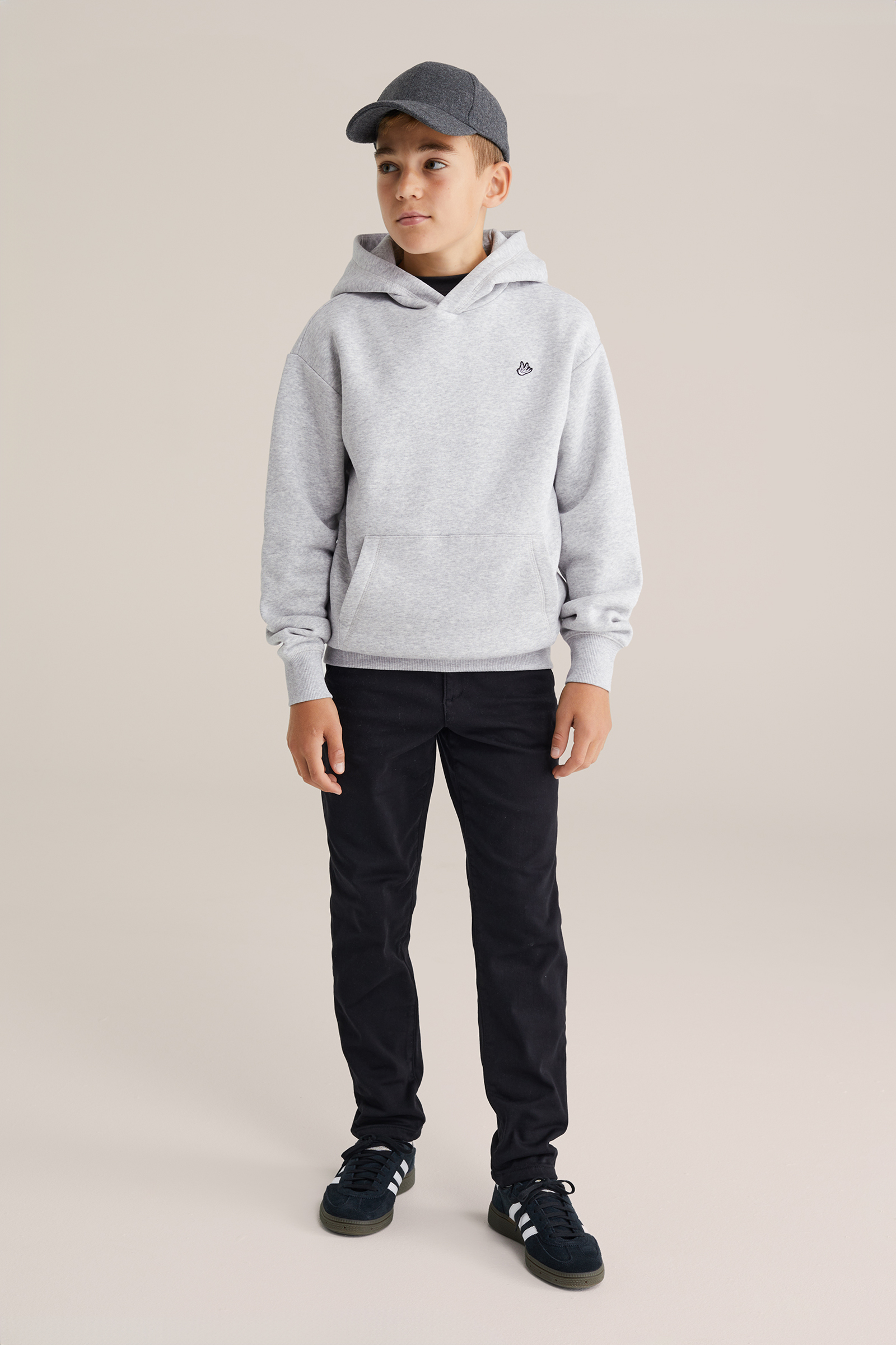 Jongens slim fit chino van jogkwaliteit