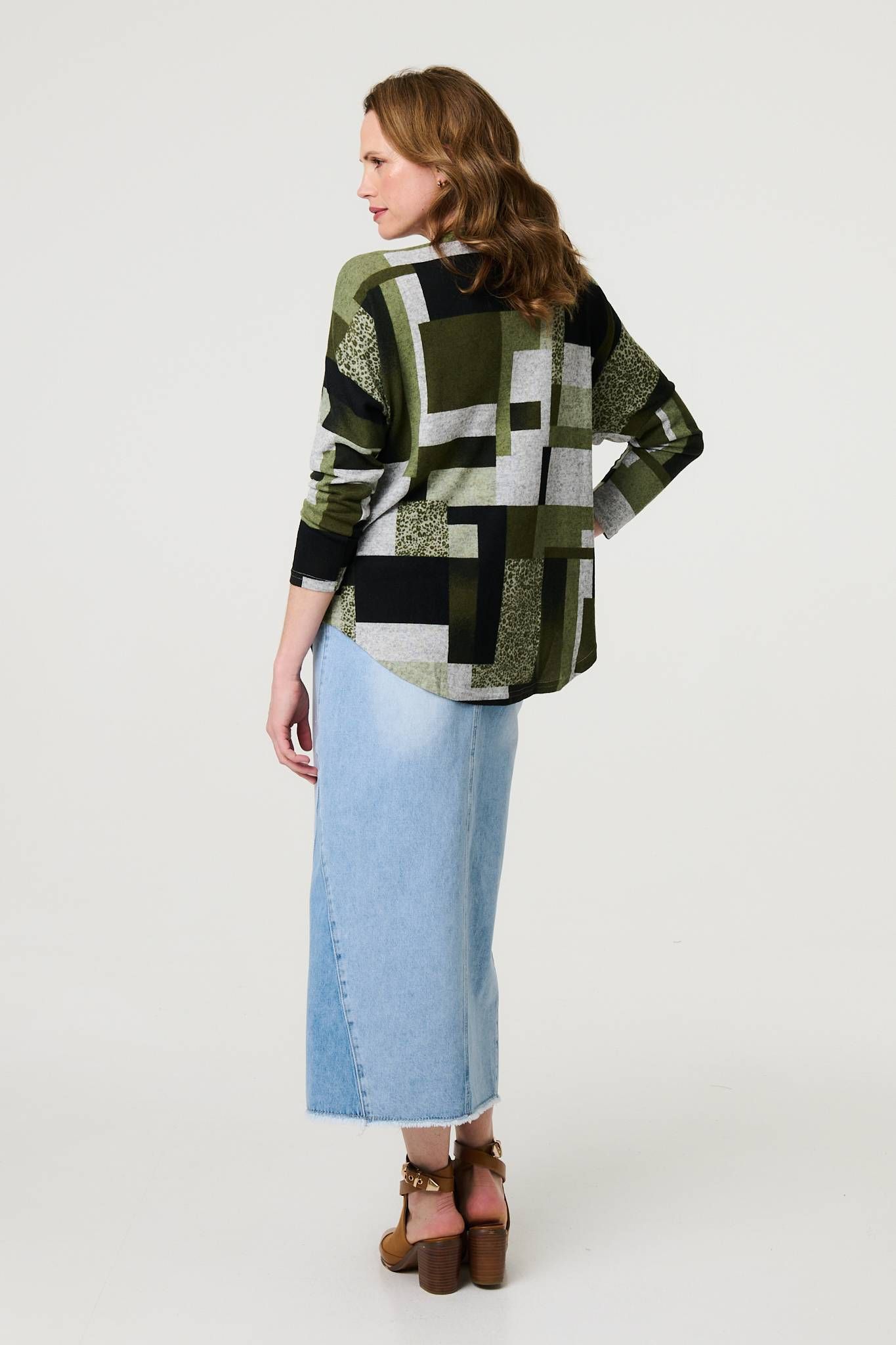 Izabel London Geo Print Zip V-Neck Curve Hem Top