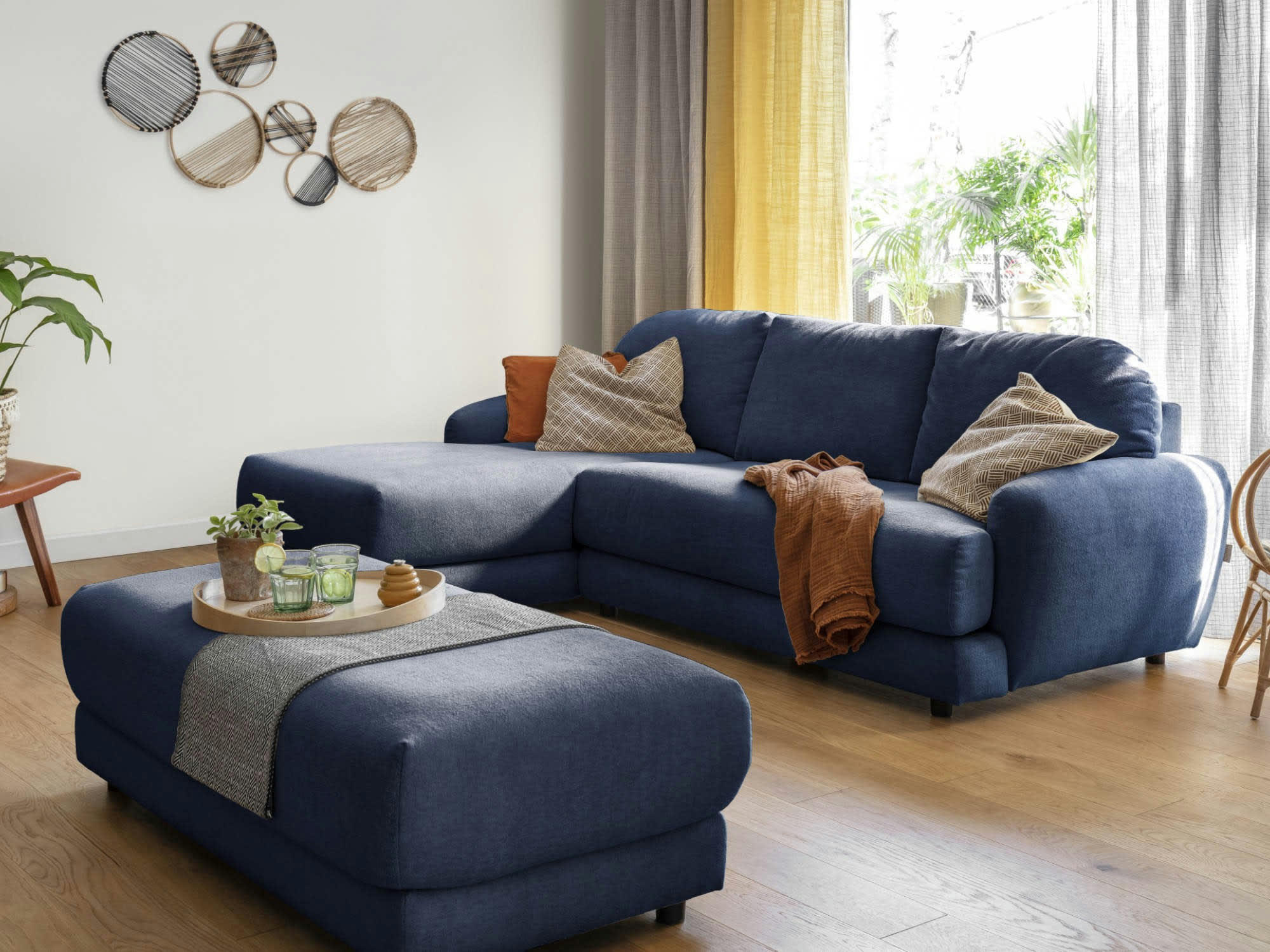 CLAUDE - Canapé d'angle gauche convertible 4 places en tissu bouclette bleu