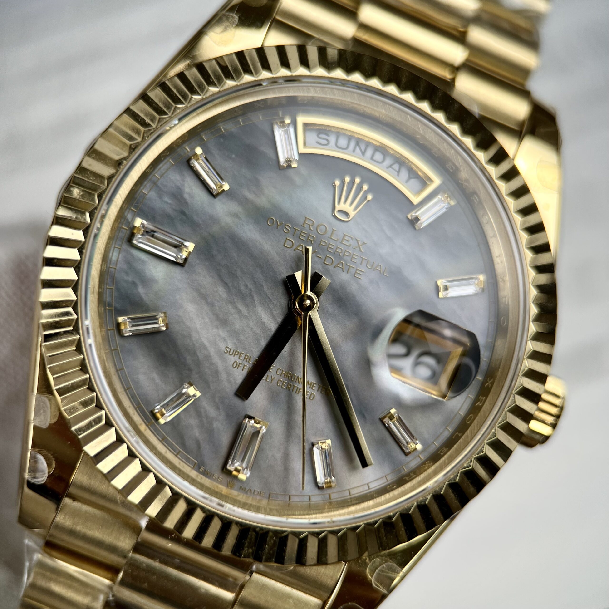 Rolex Day-Date YG Plated MOP Dial CZ Diamonds 40mm TWF Replica