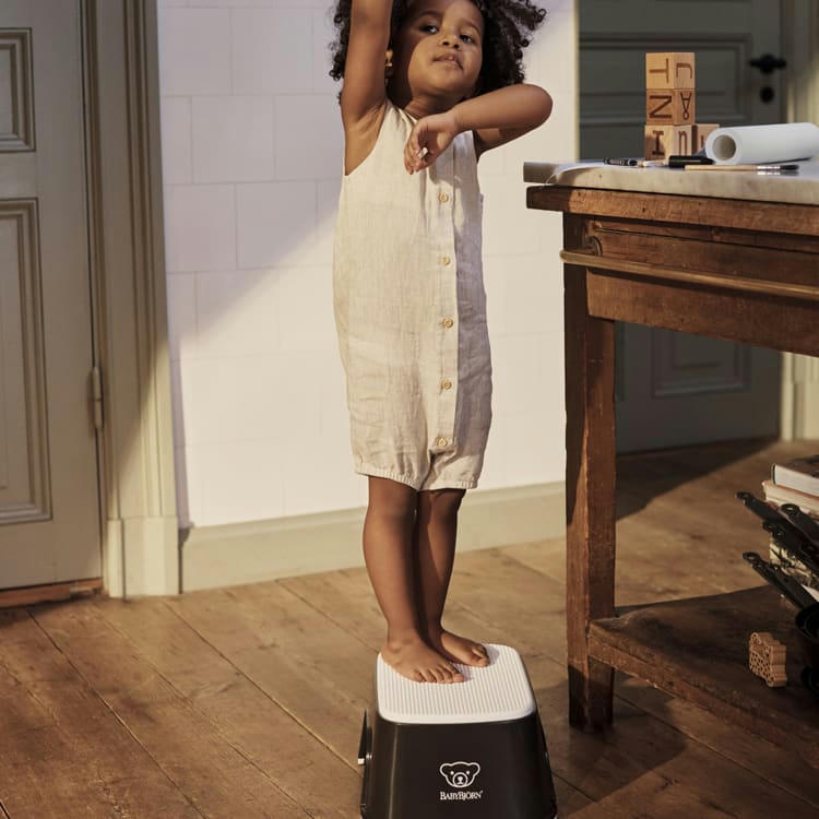 - Marche pied Noir et blanc