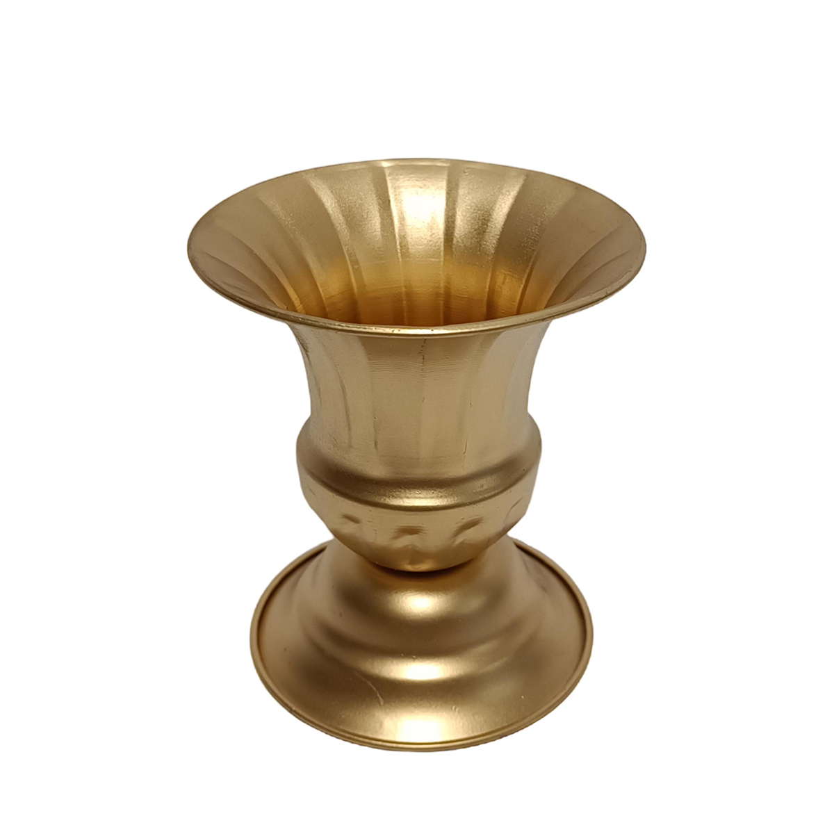 Jarra dourada em metal