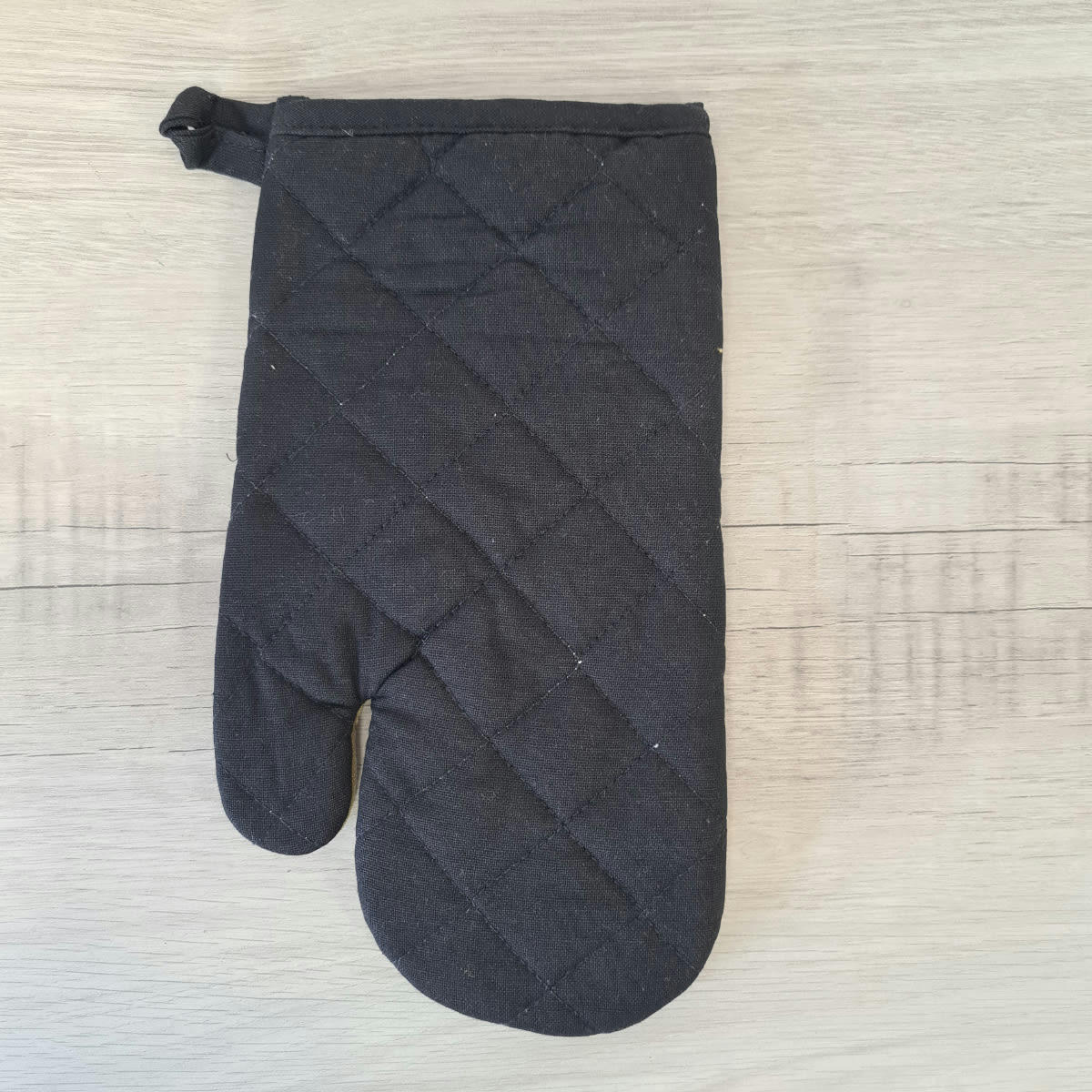 - Gant de cuisine couleur moutarde