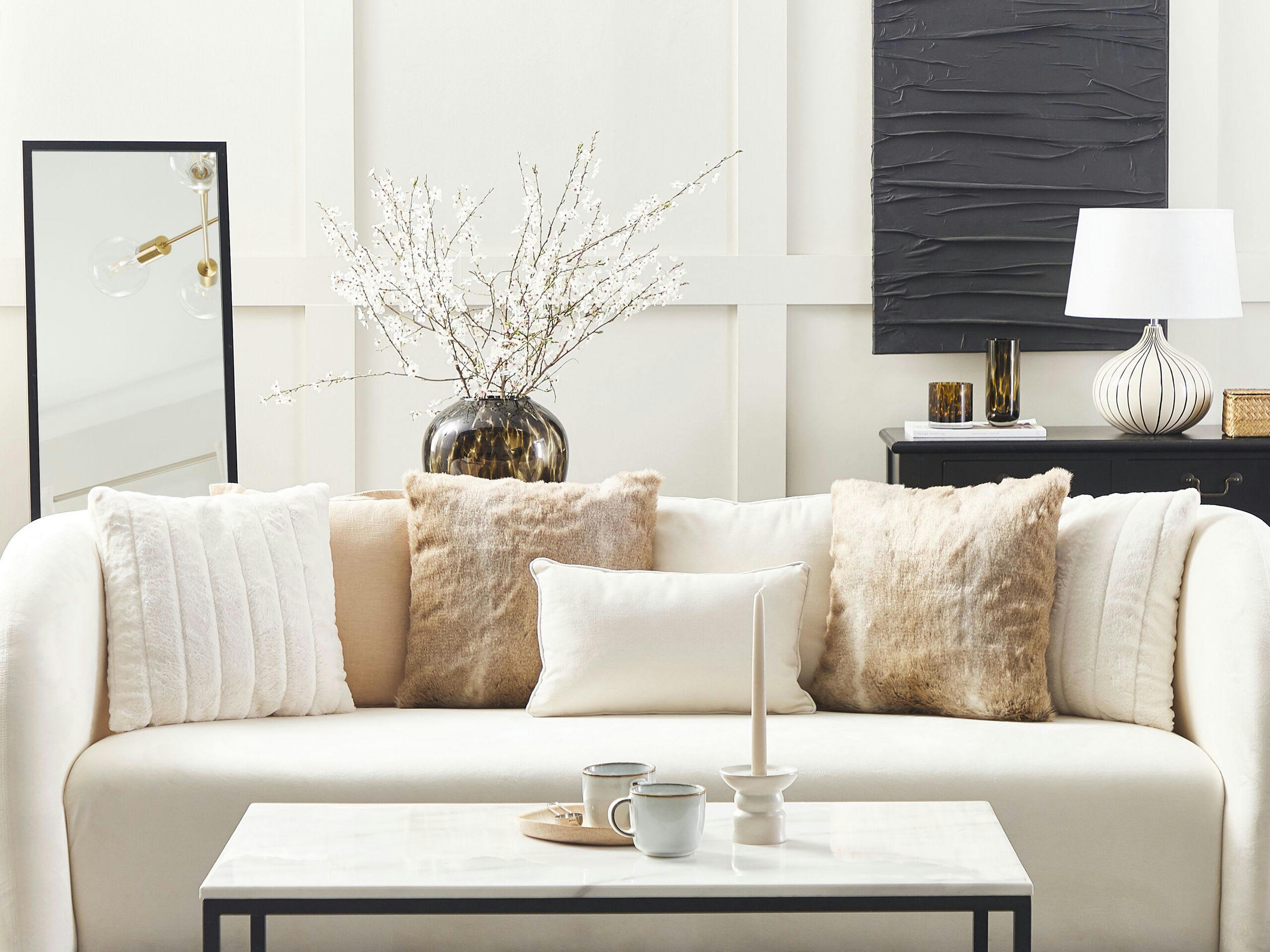 HORDEUM - Lot de 2 coussin décoratifs en fausse fourrure marron 45x10cm