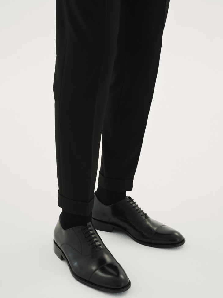 Men's black oxford shoes