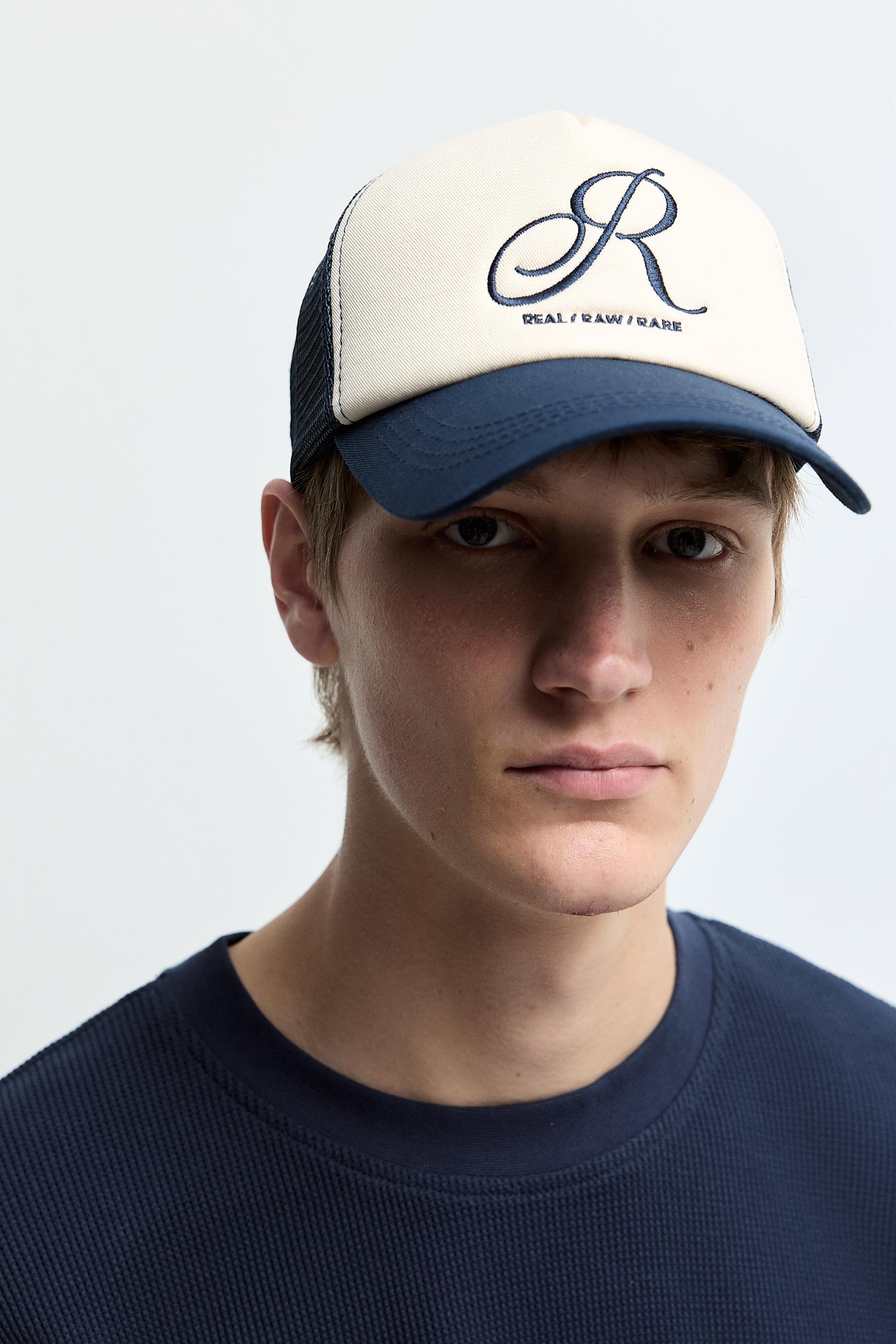 Gorra bordado letra
