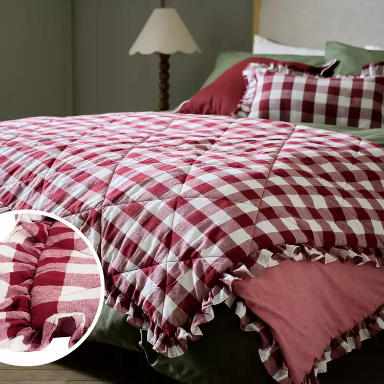 Habitat Gingham Quilted Bedspread - Berry - 200x220cm