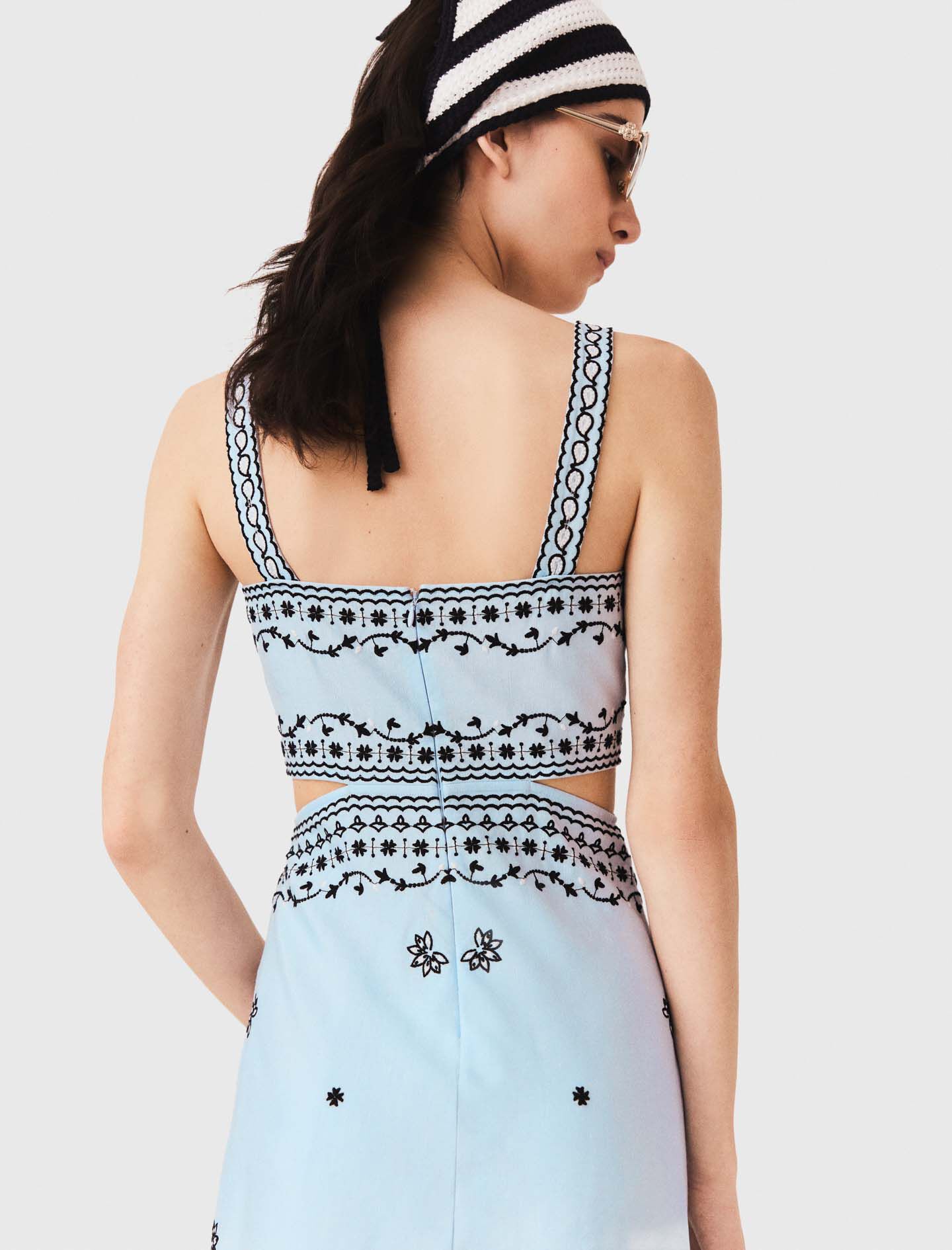 Robe longue brodée en lin mélangé