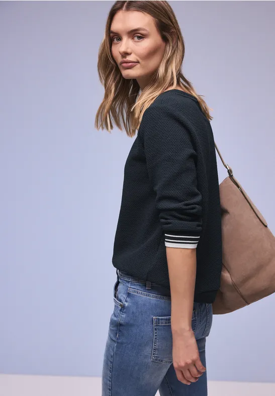 Strukturshirt mit Details