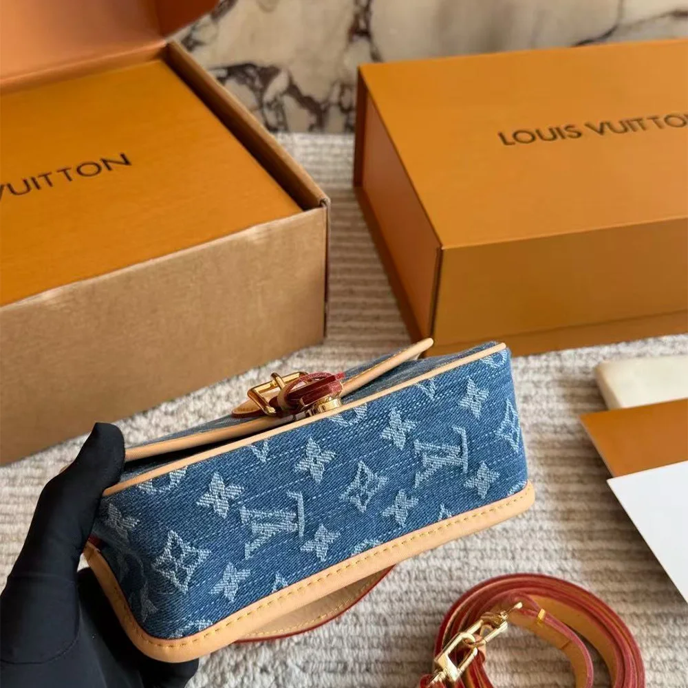 Louis Vuitton Nano Diane  (7A regular version)