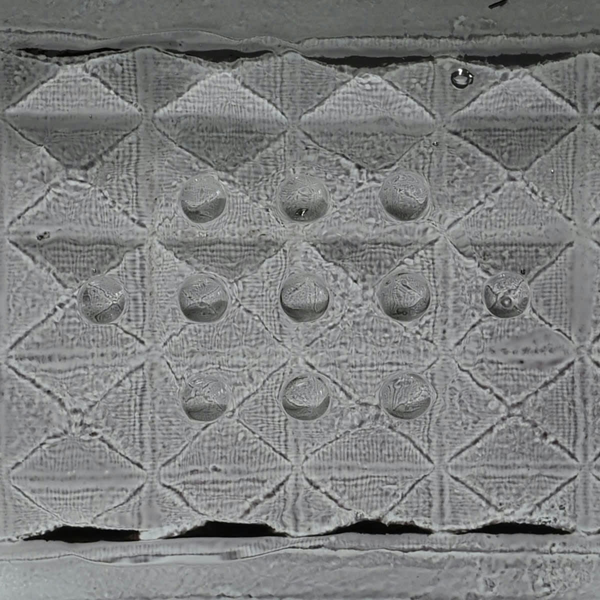 KRYSTAL - Portesavon en verre recyclé  anthracite 12x9x3 cm