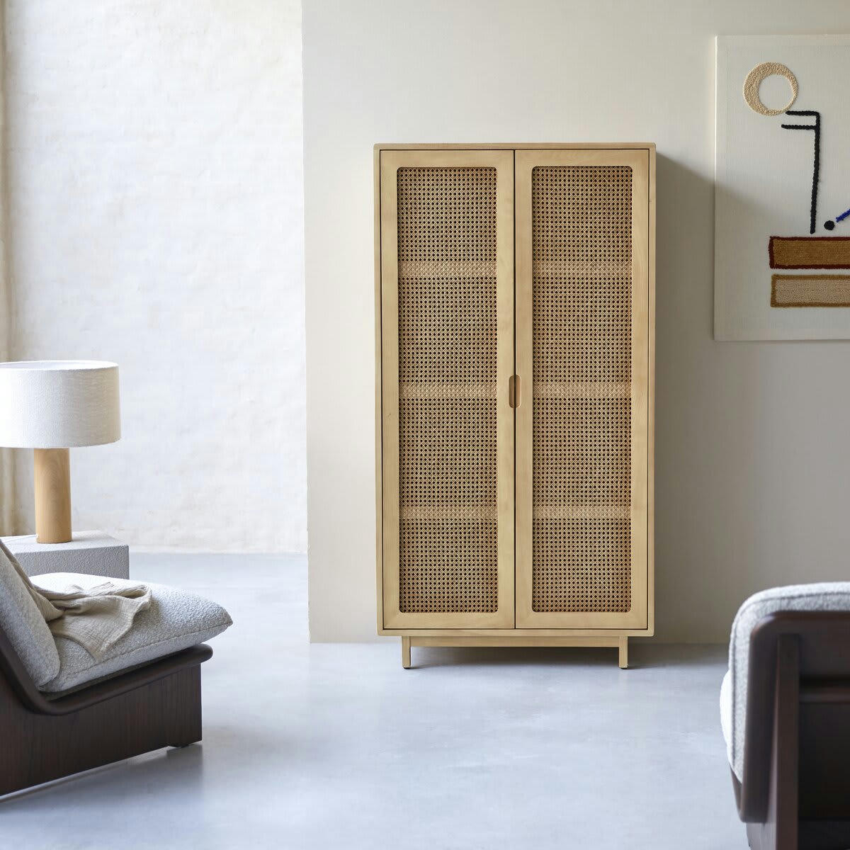 LUIS - Armoire en orme massif et cannage