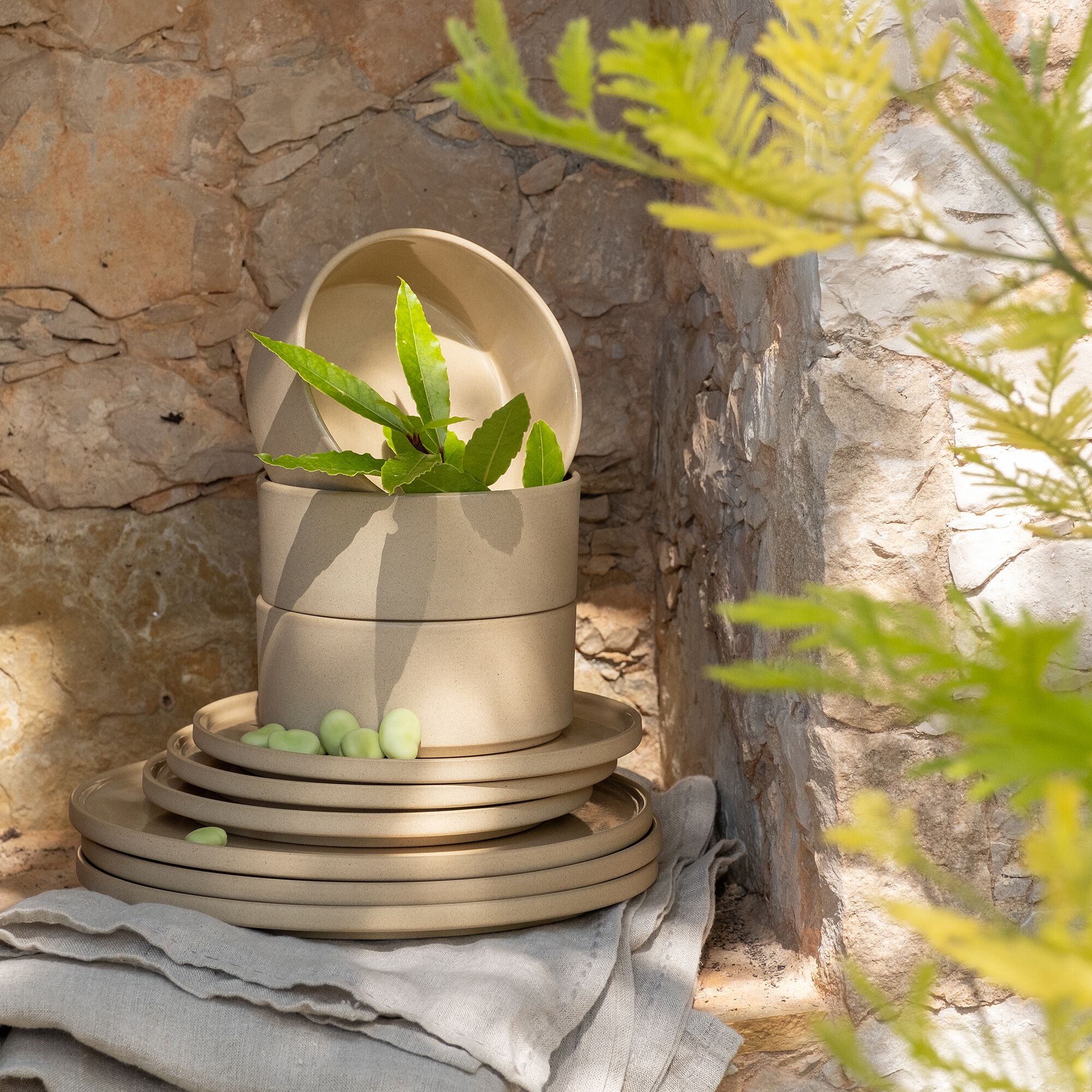 SUGITON - Coupelle mouchetée en grès D14cm - beige