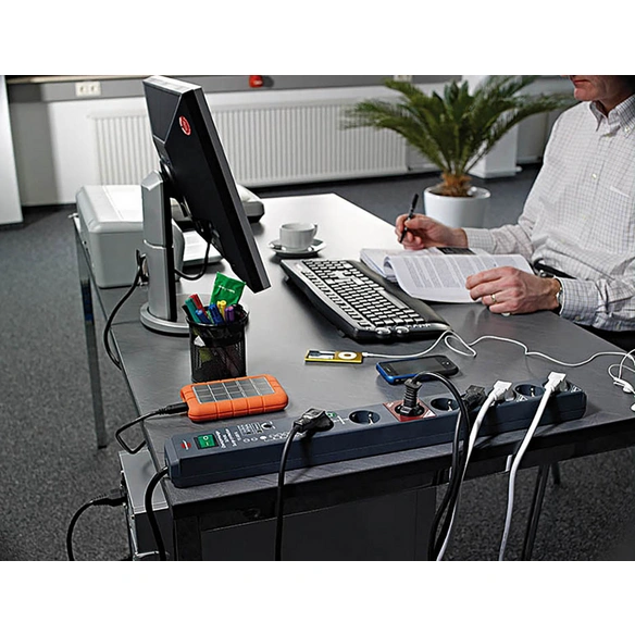 Steckdosenleiste »Secure Tec«, 8-fach, Kabellänge: 3 m, IP20