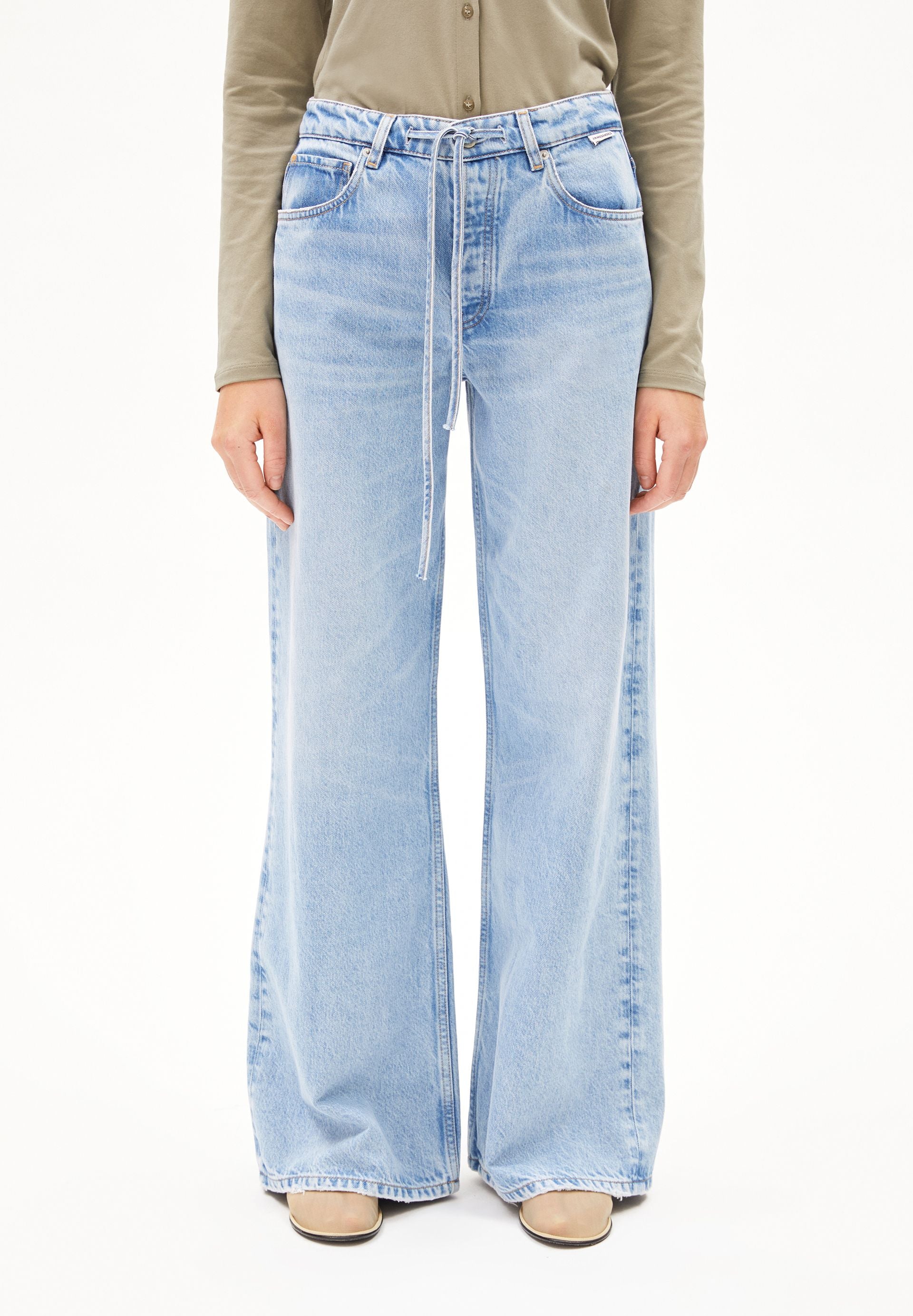 ASTRAEAAS WIDE LEG JEANS