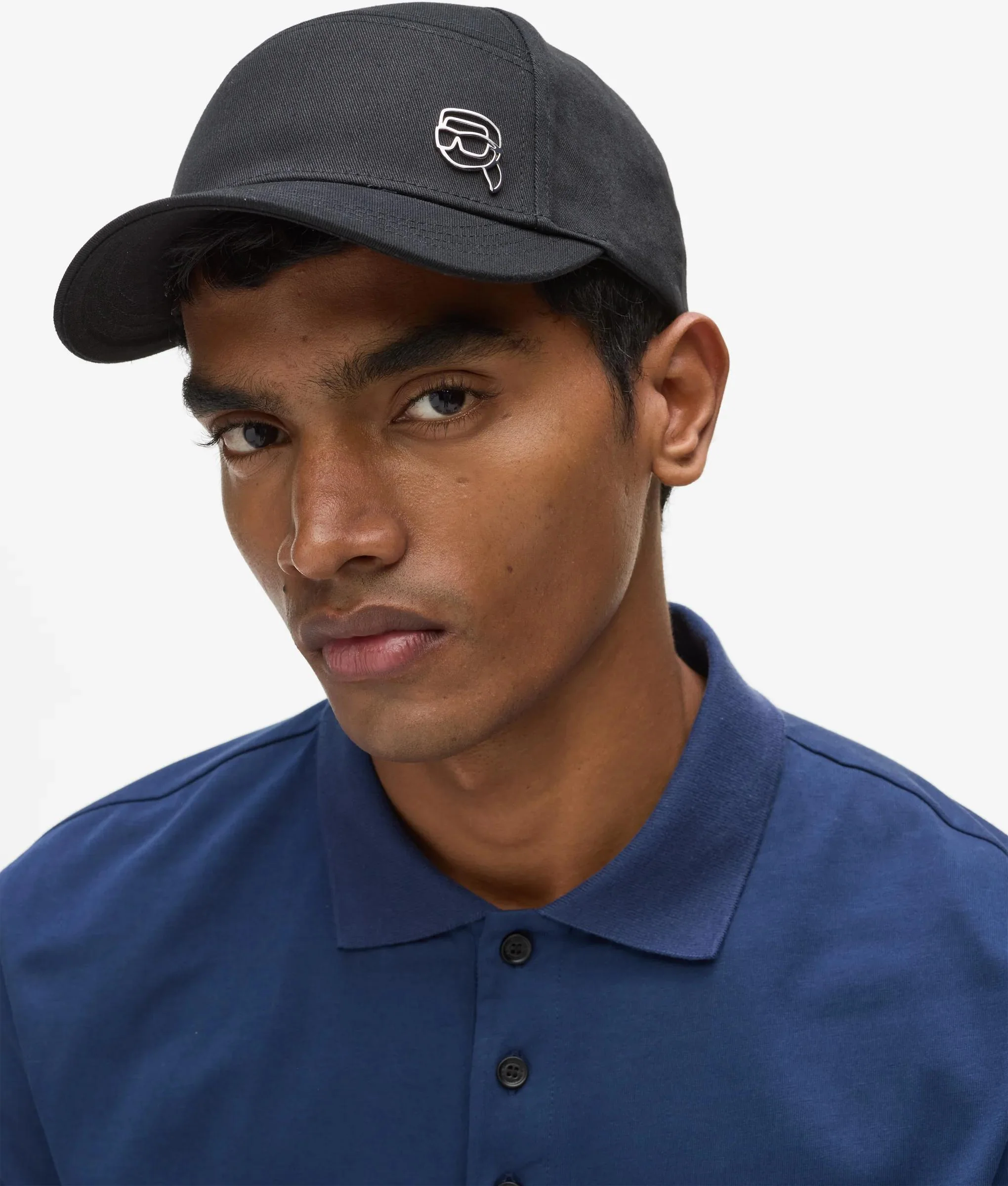 Casquette à broche Ikon
