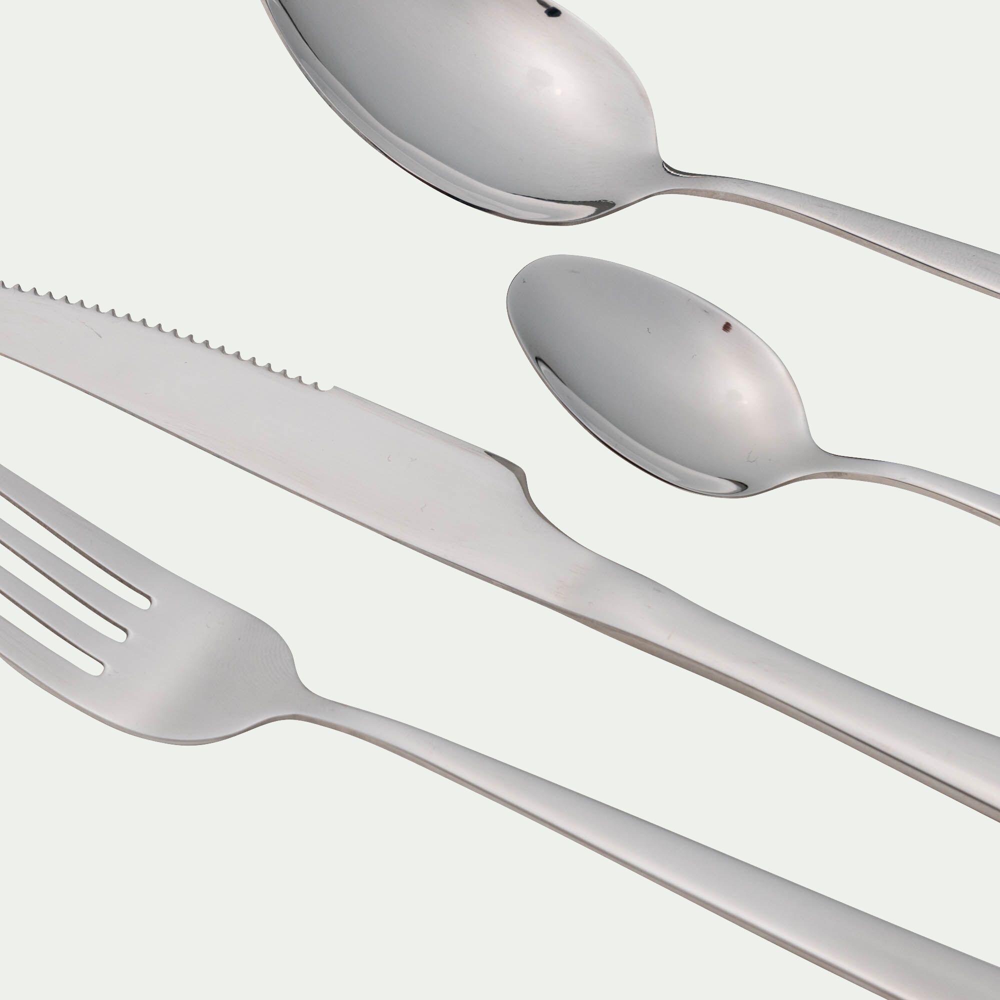 Delta - Ménagère 24 pièces en inox - gris argenté