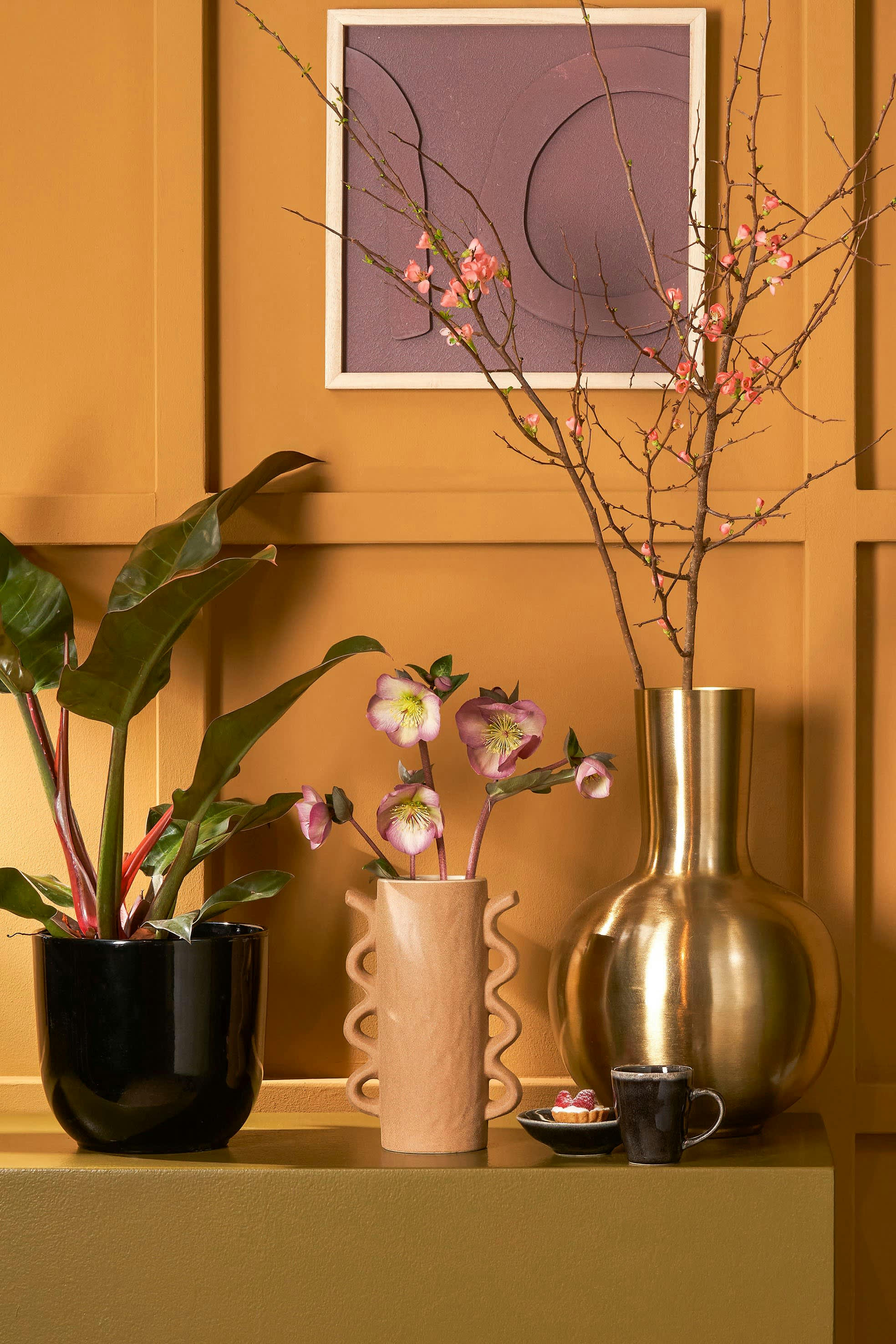 DARA - Vase en métal doré H42