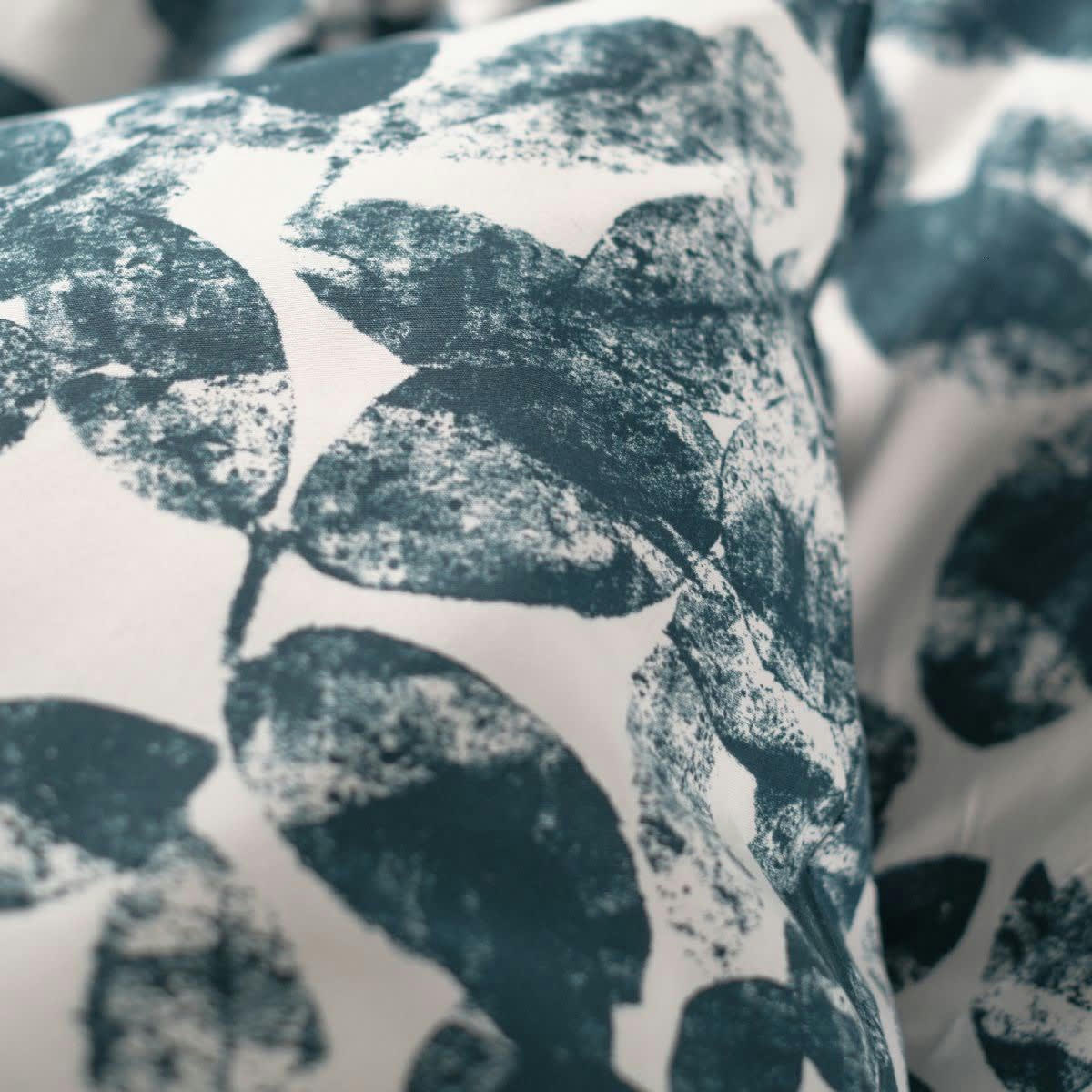 - Parure de lit en Polyester Blanc 220x240 cm