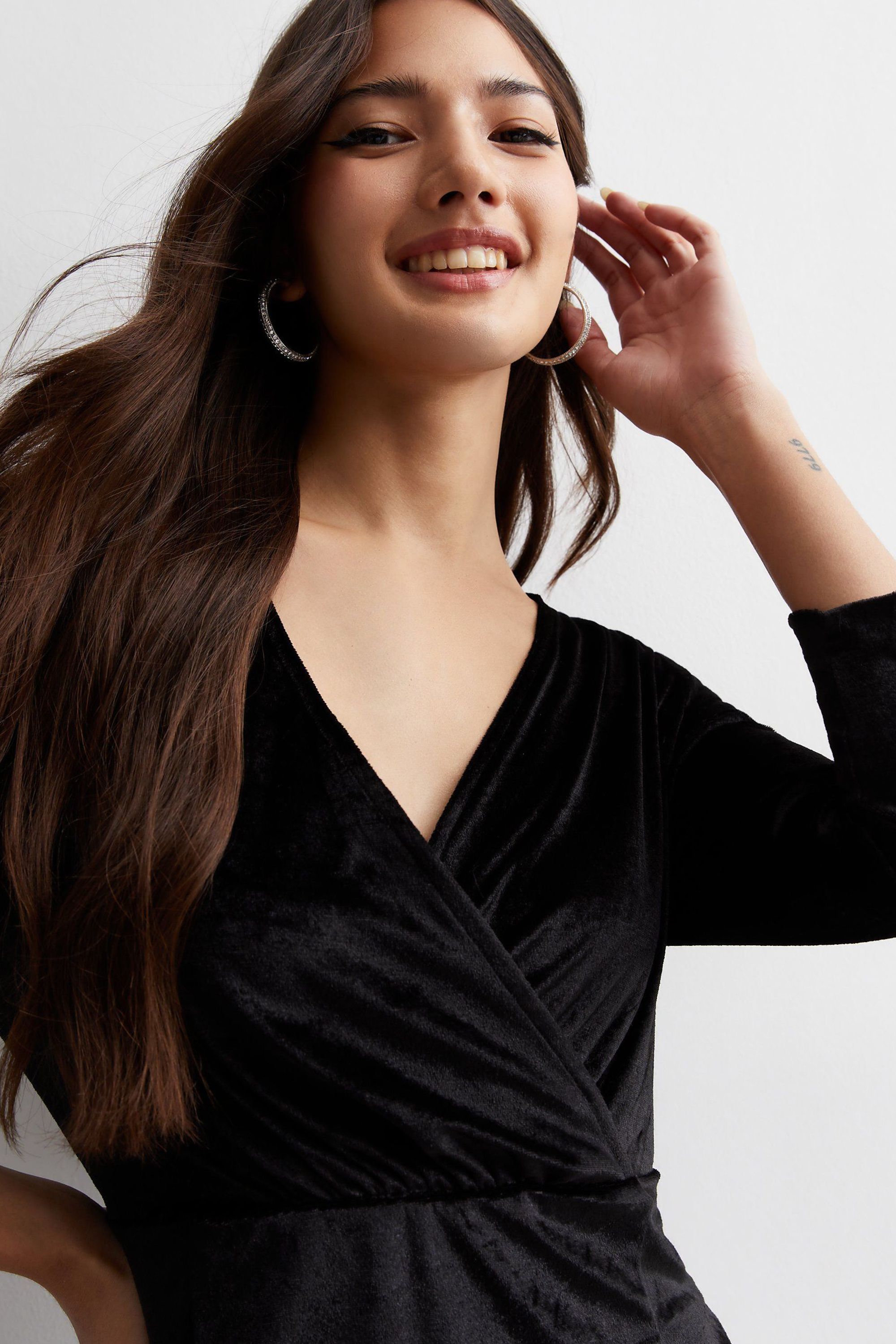 Gini London Black Velvet Wrap Top Midi Dress